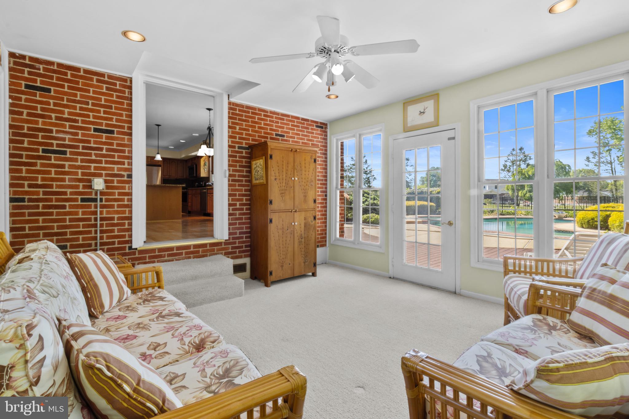 ROLLING MEADOWS - Residential