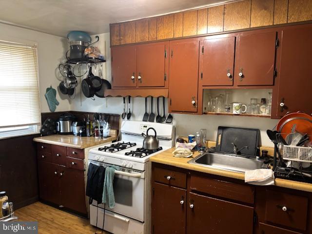 COLLINGDALE - Residential