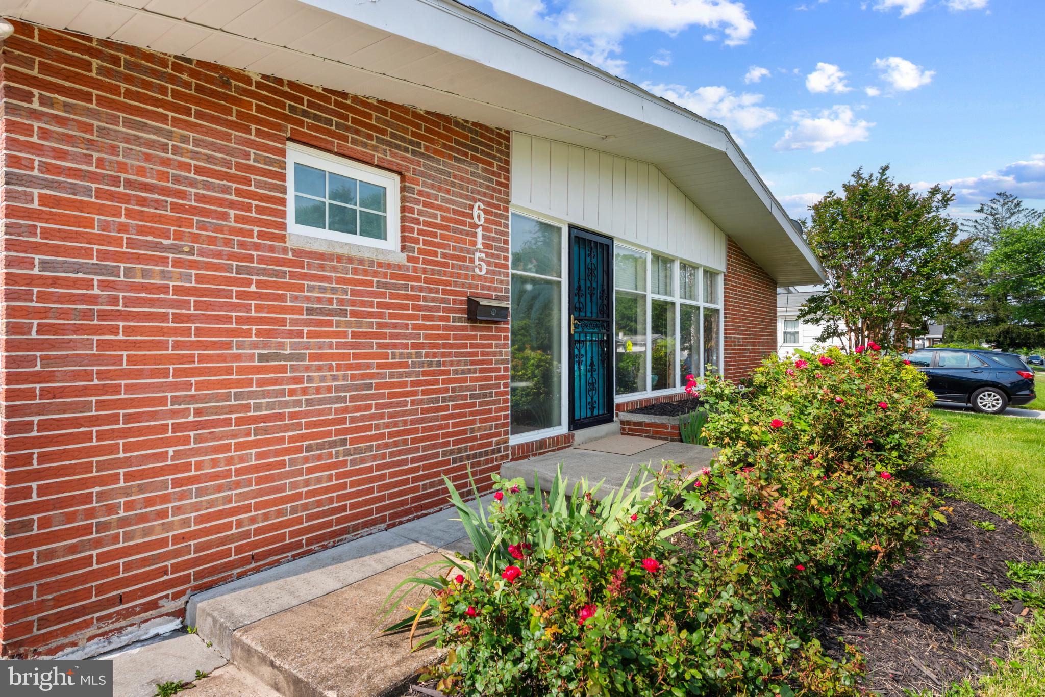 WILLIAMSBURG - Residential