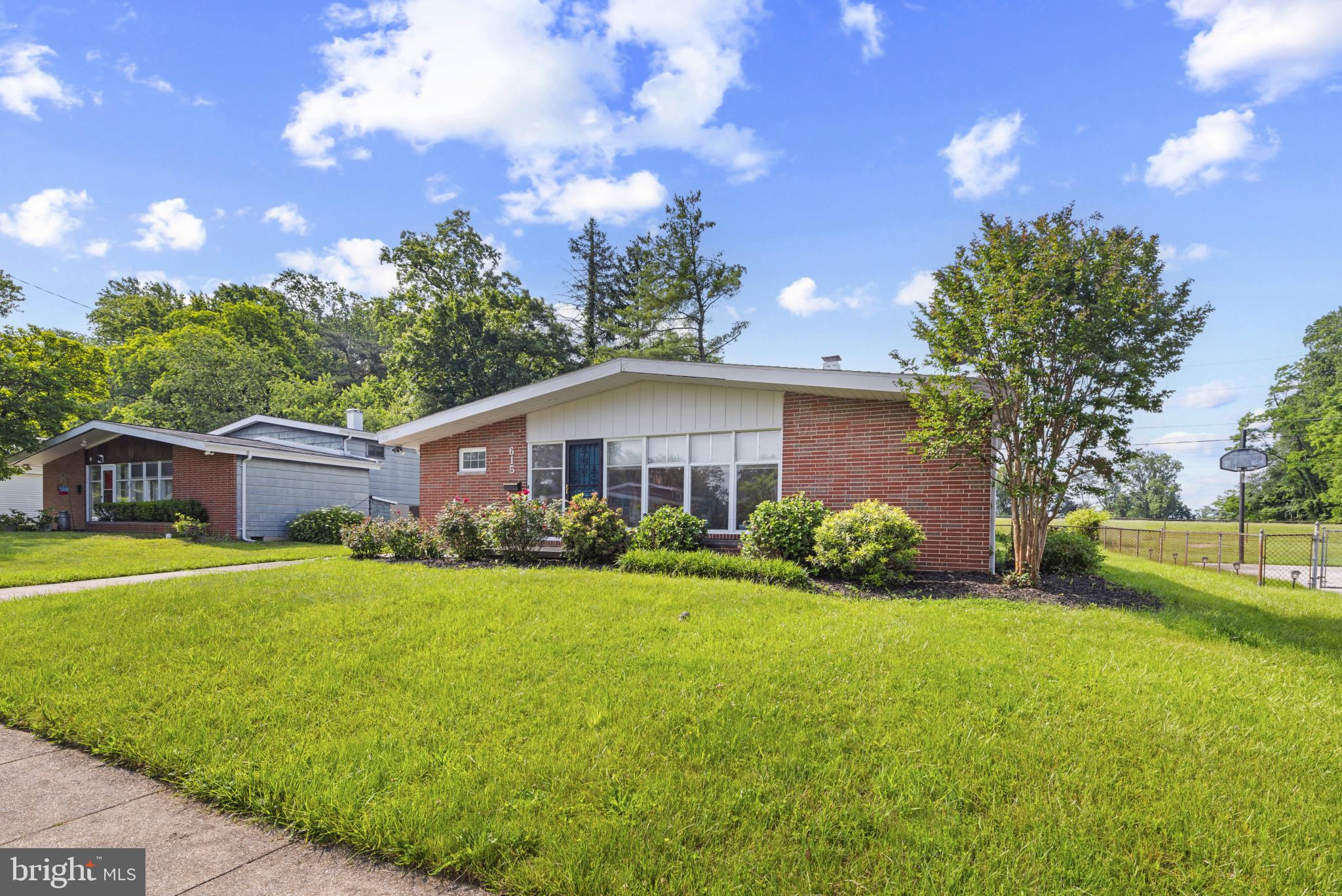 WILLIAMSBURG - Residential