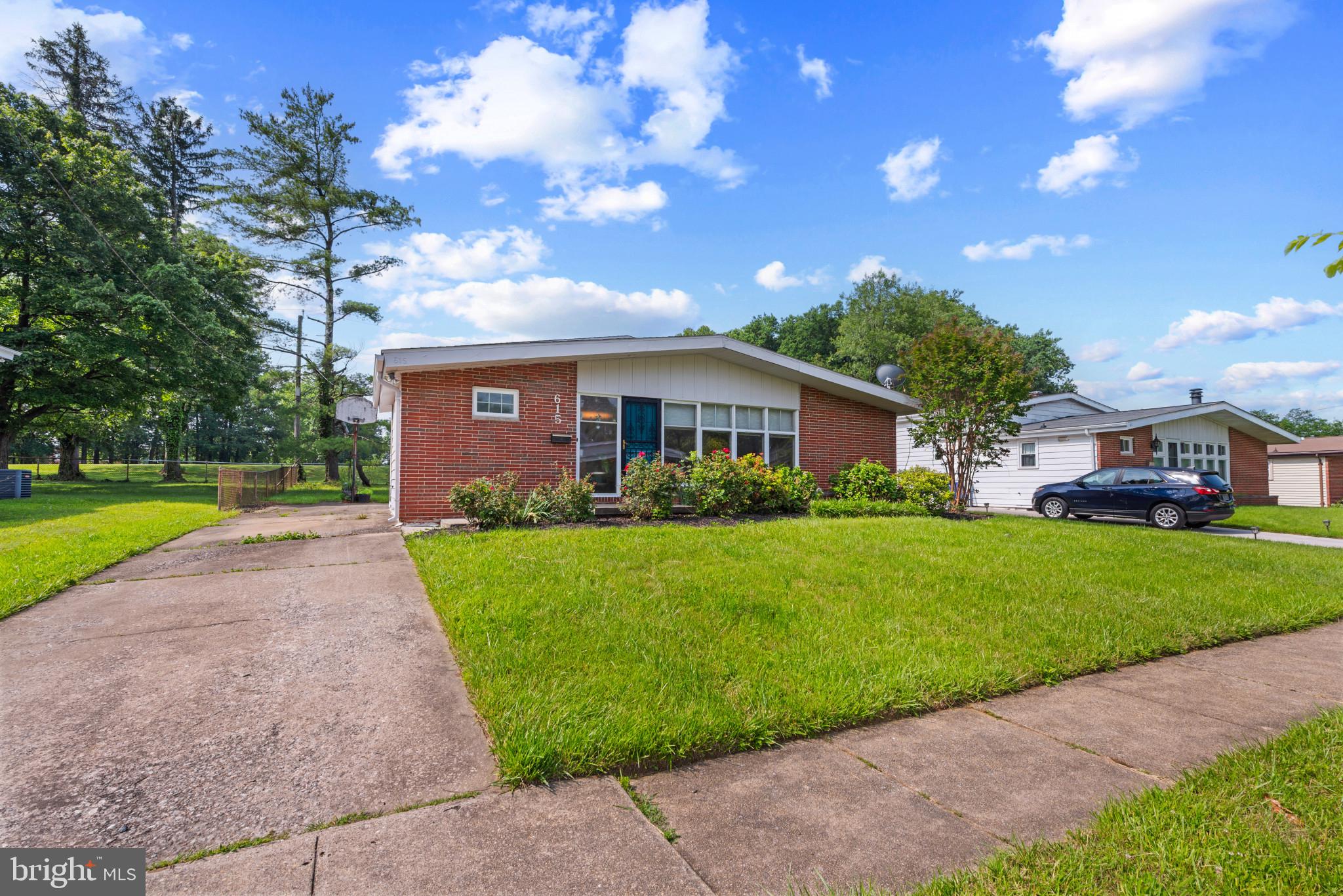 WILLIAMSBURG - Residential