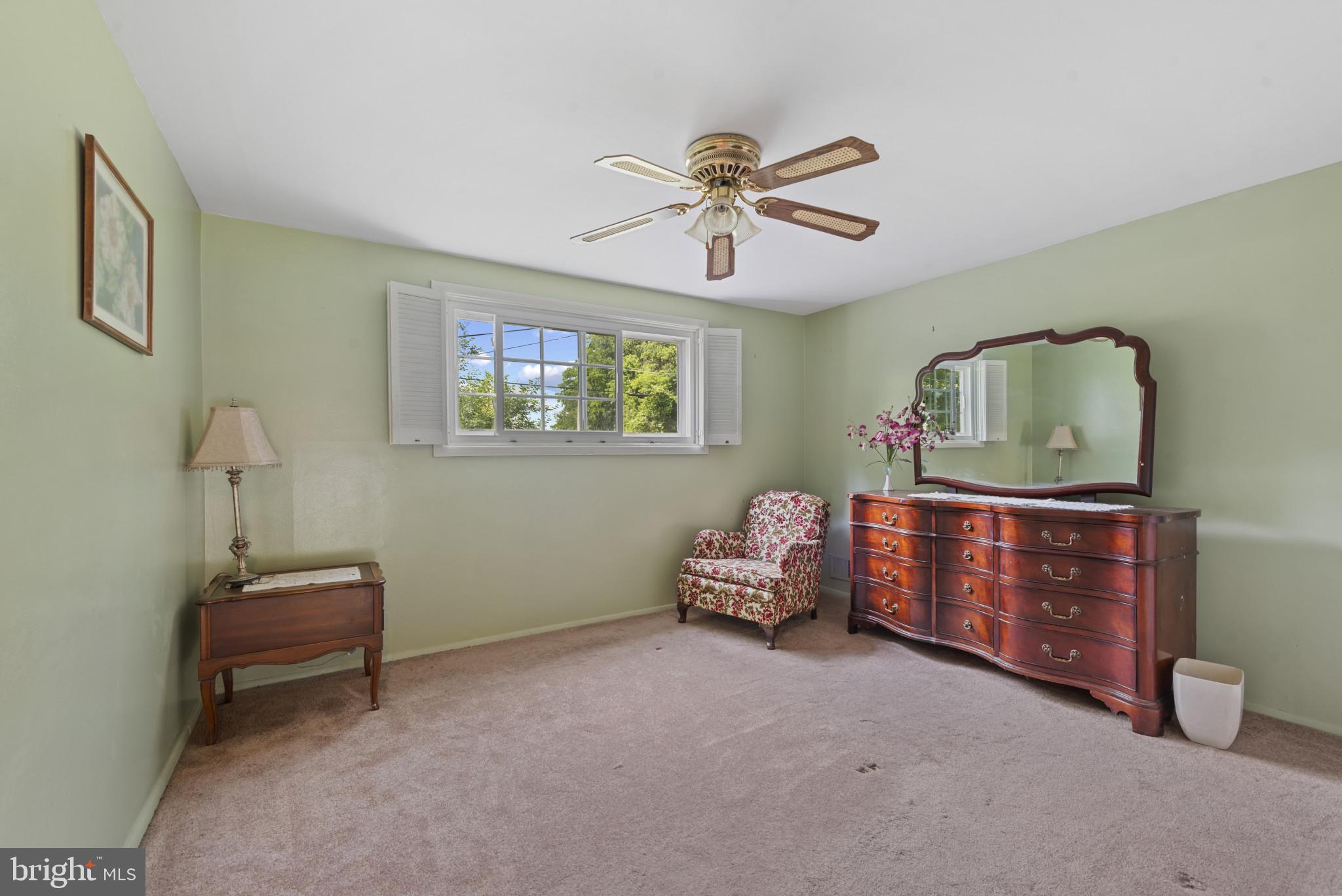 WILLIAMSBURG - Residential