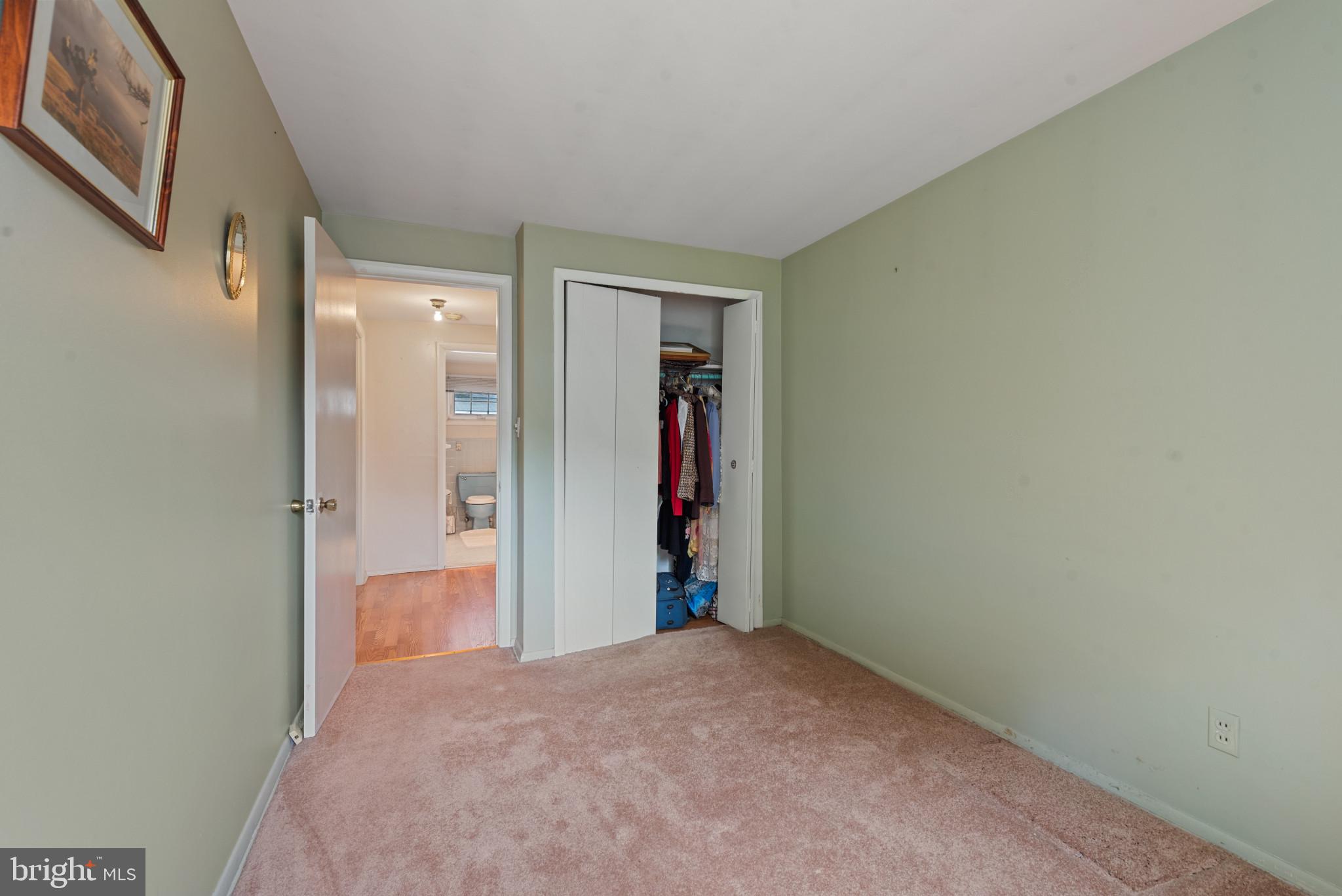 WILLIAMSBURG - Residential