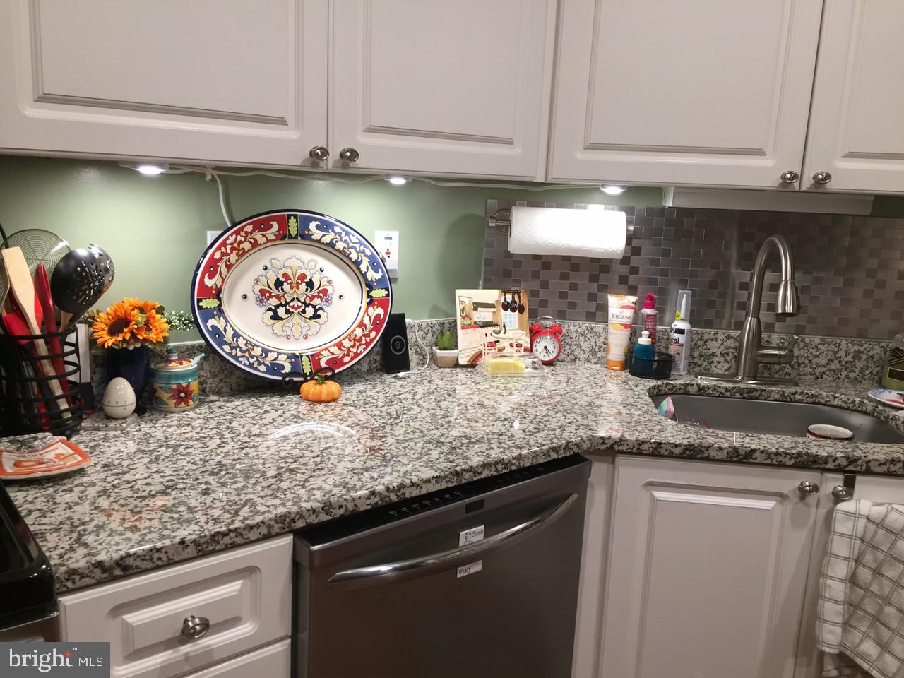 COUNTRY WALK - Residential