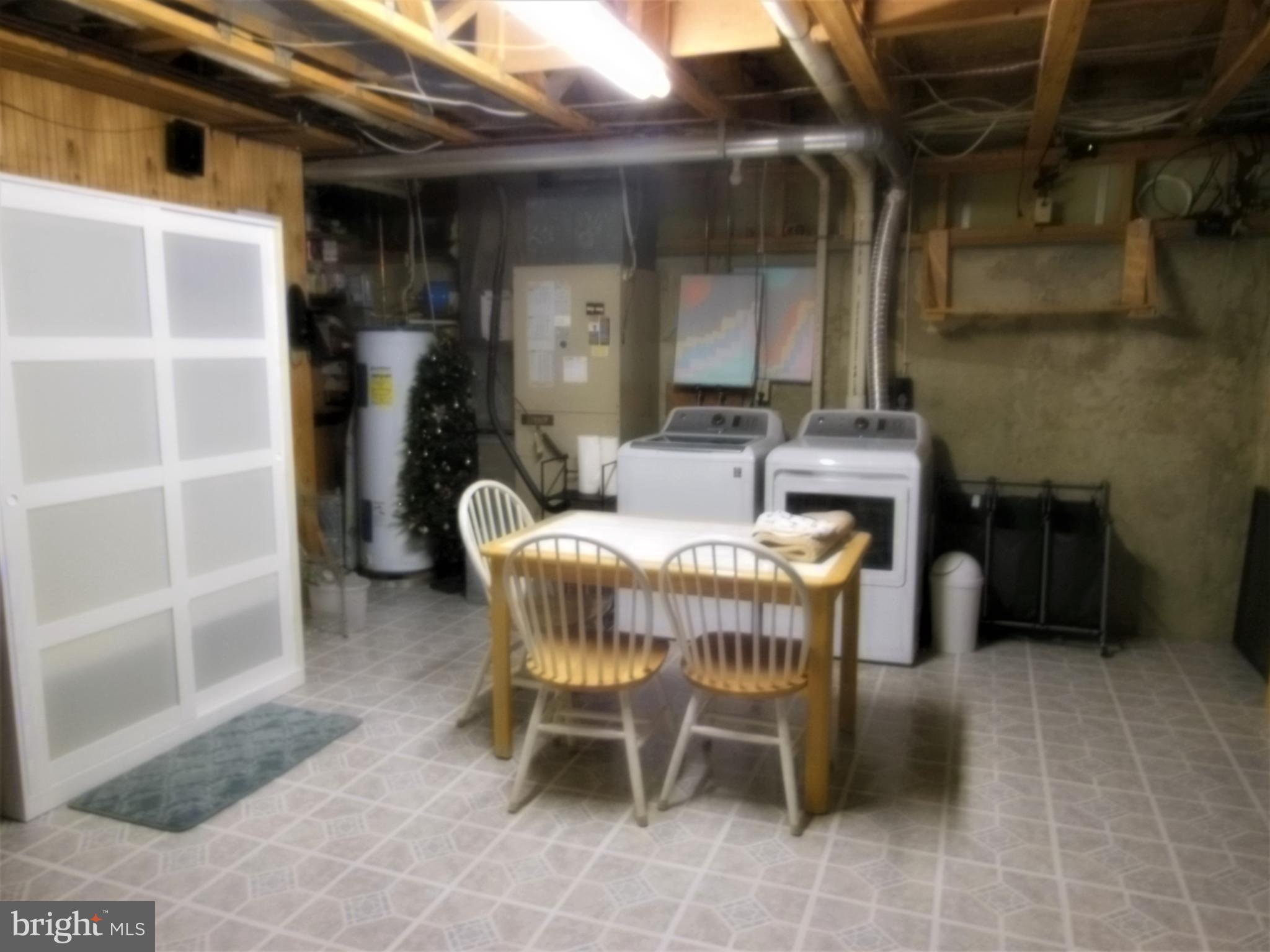 COUNTRY WALK - Residential