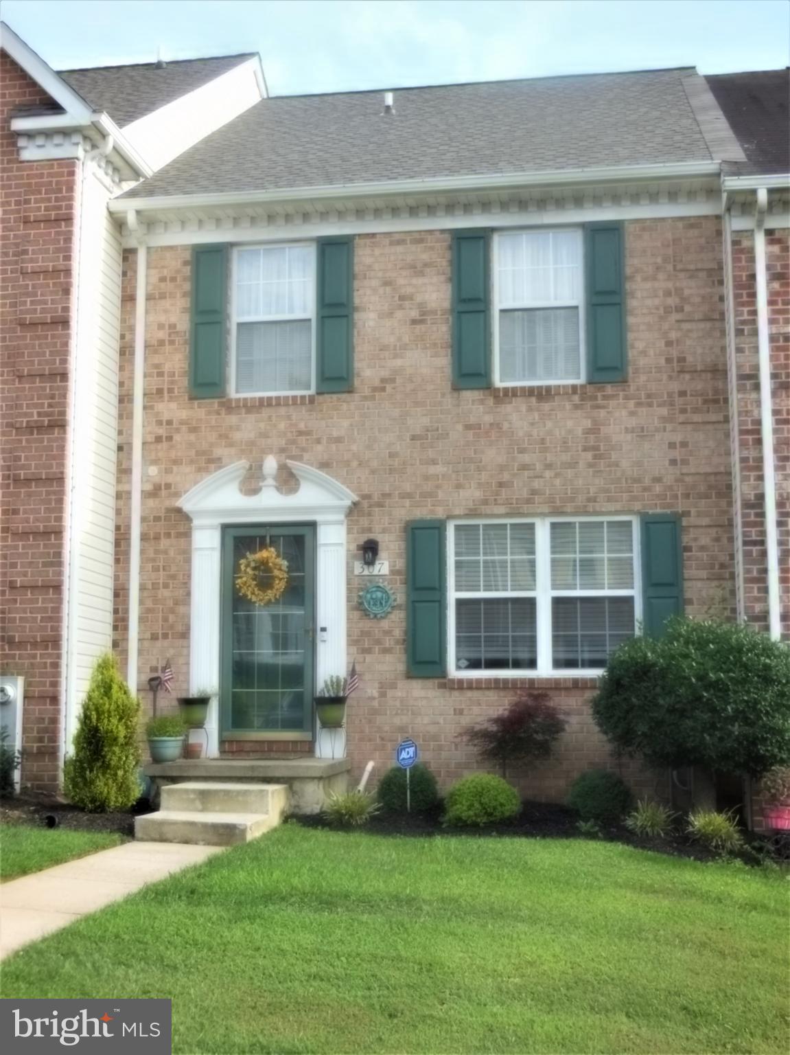 COUNTRY WALK - Residential