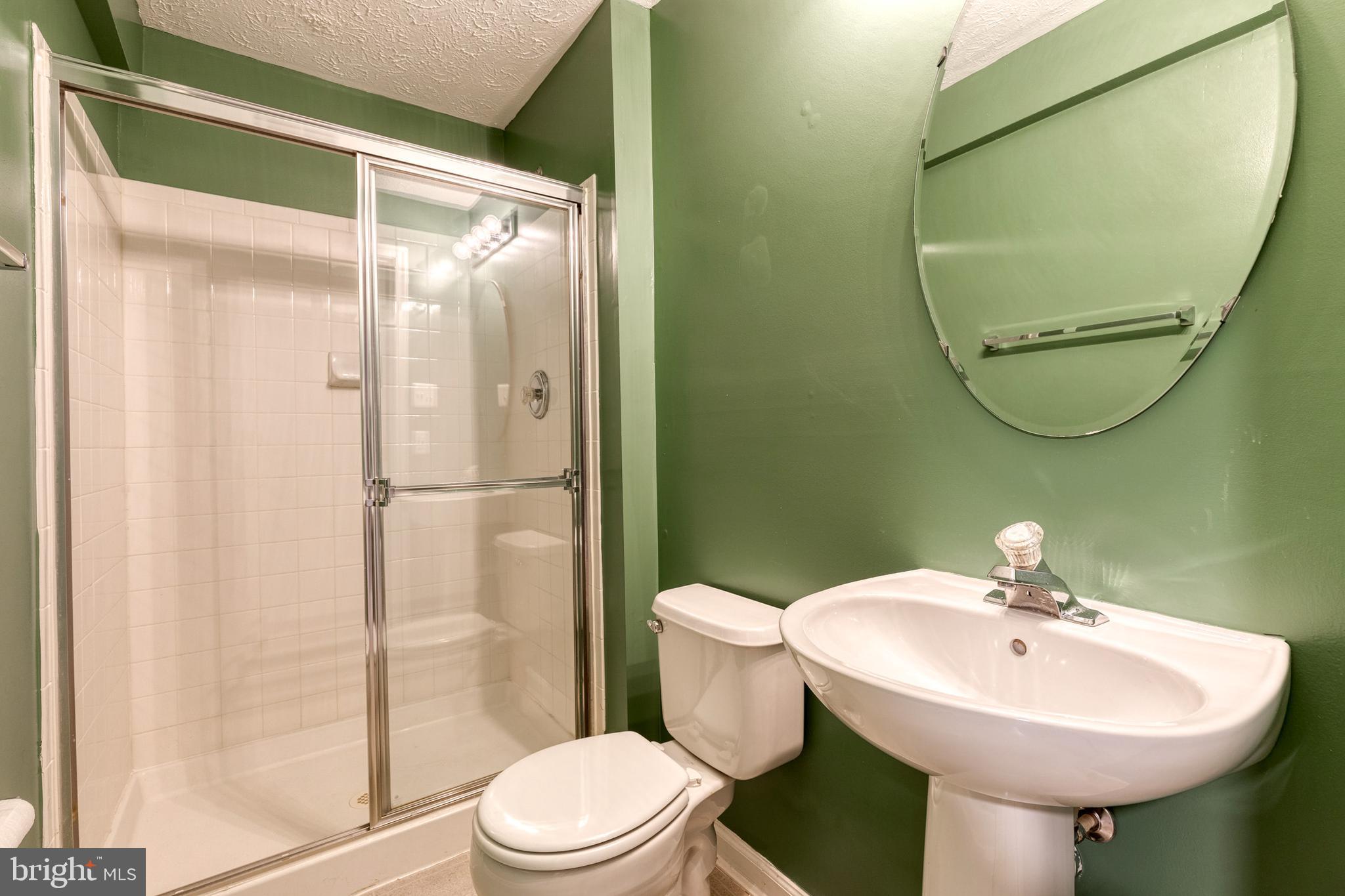 EATON SQUARE - Residential Lease