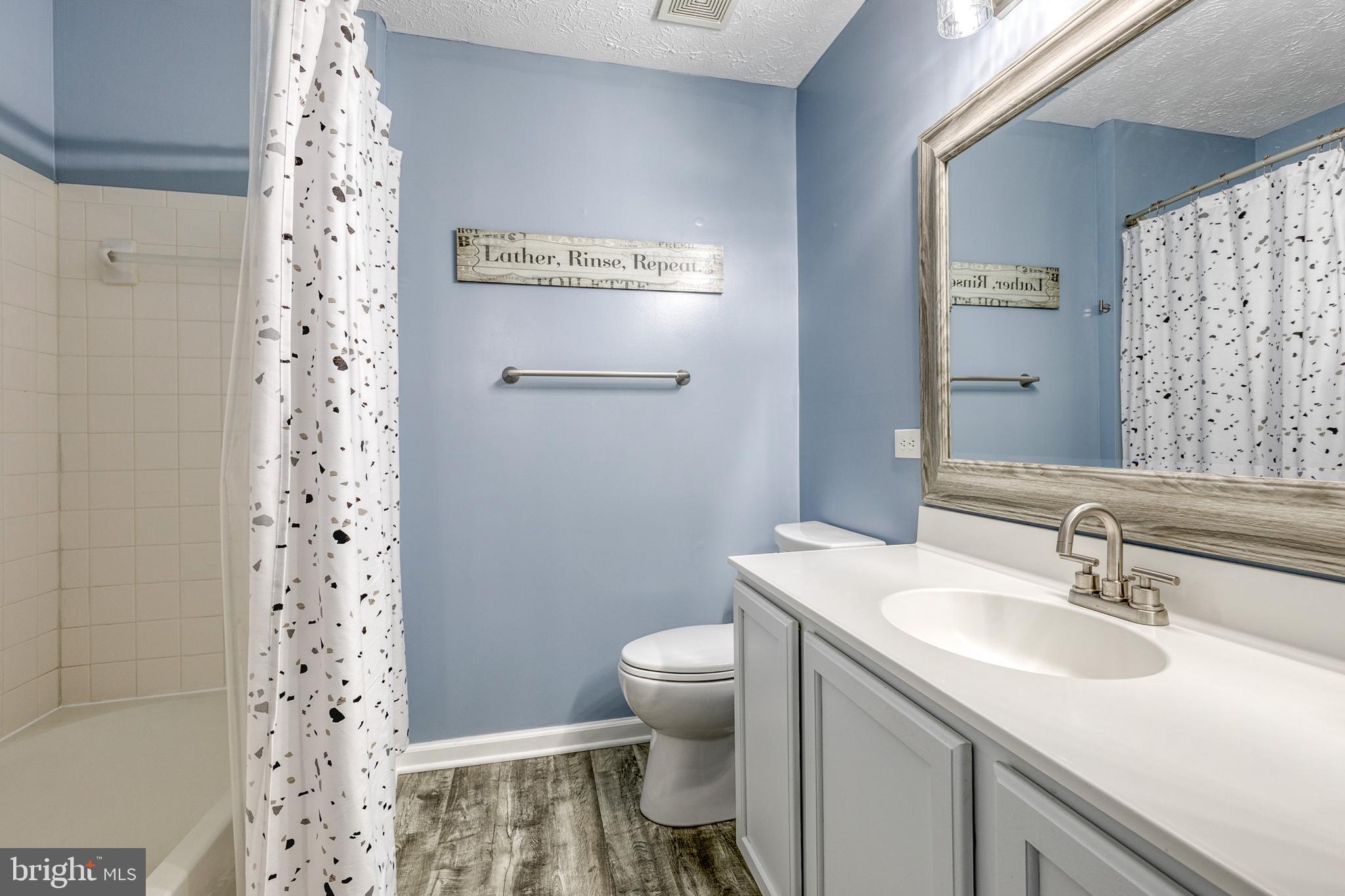 EATON SQUARE - Residential Lease