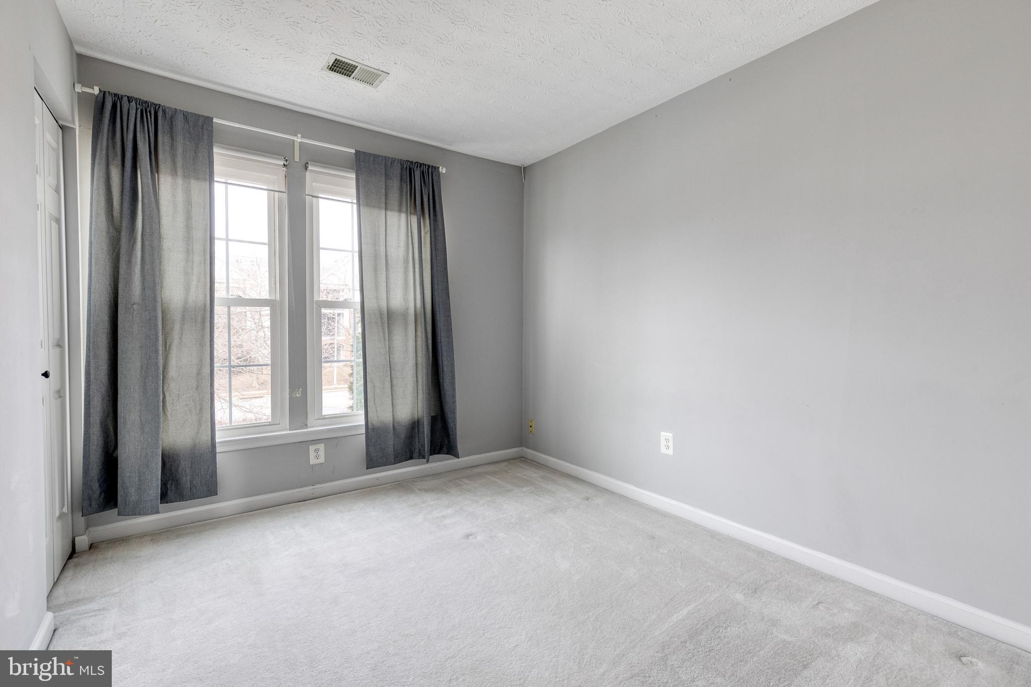 EATON SQUARE - Residential Lease