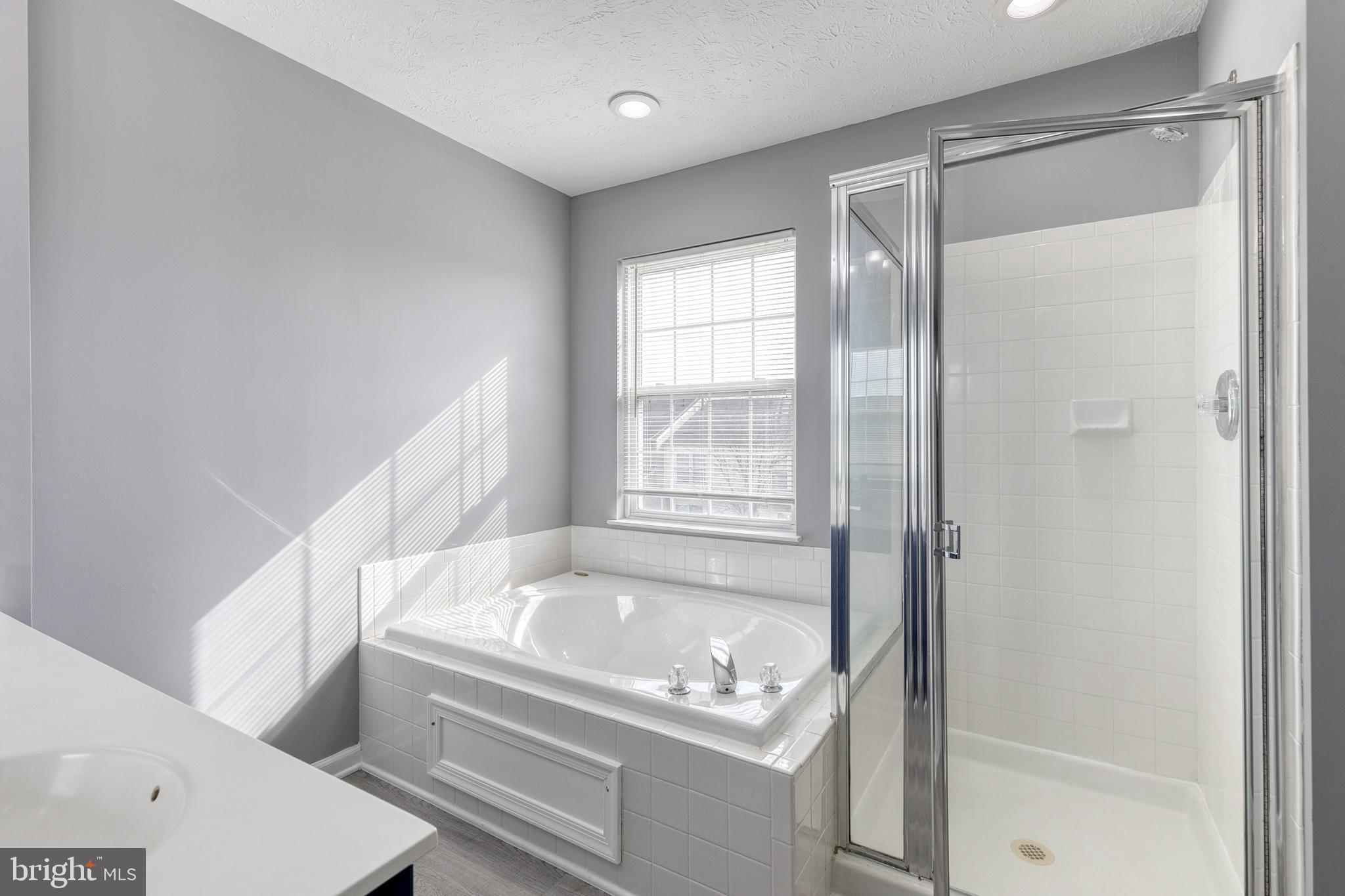 EATON SQUARE - Residential Lease