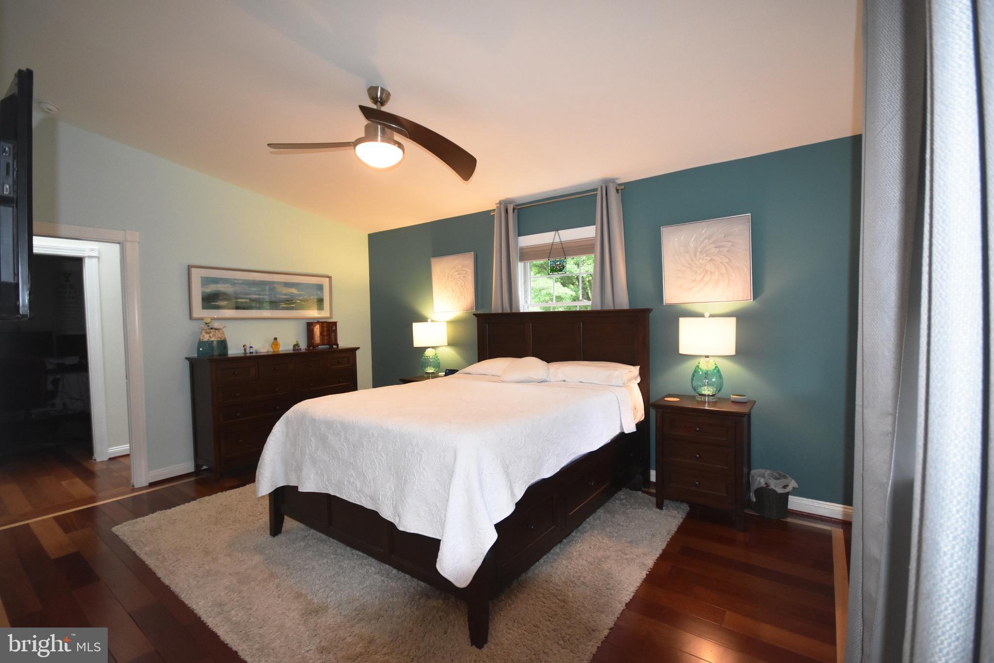 VALLEY VIEW - Residential