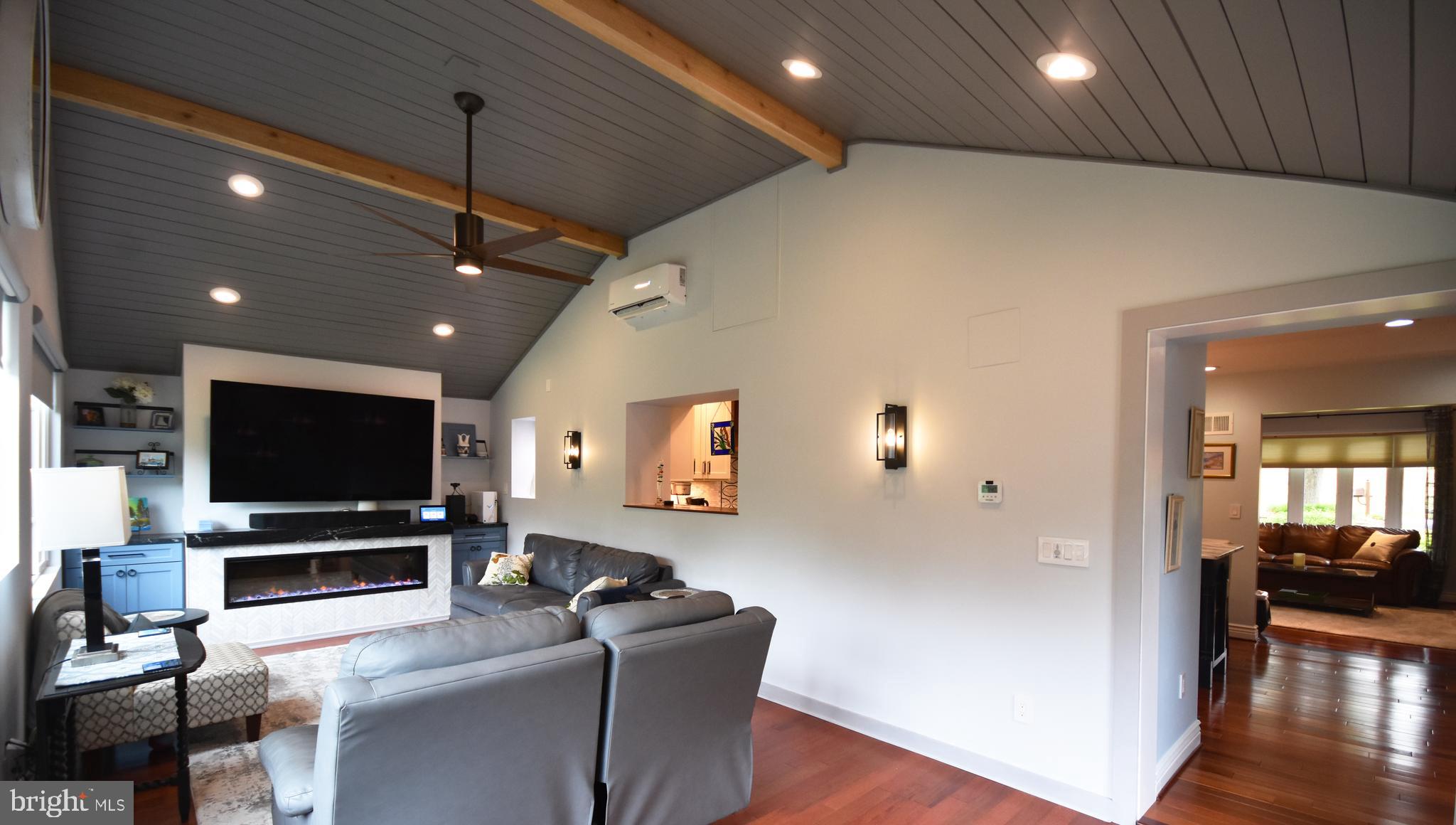 VALLEY VIEW - Residential