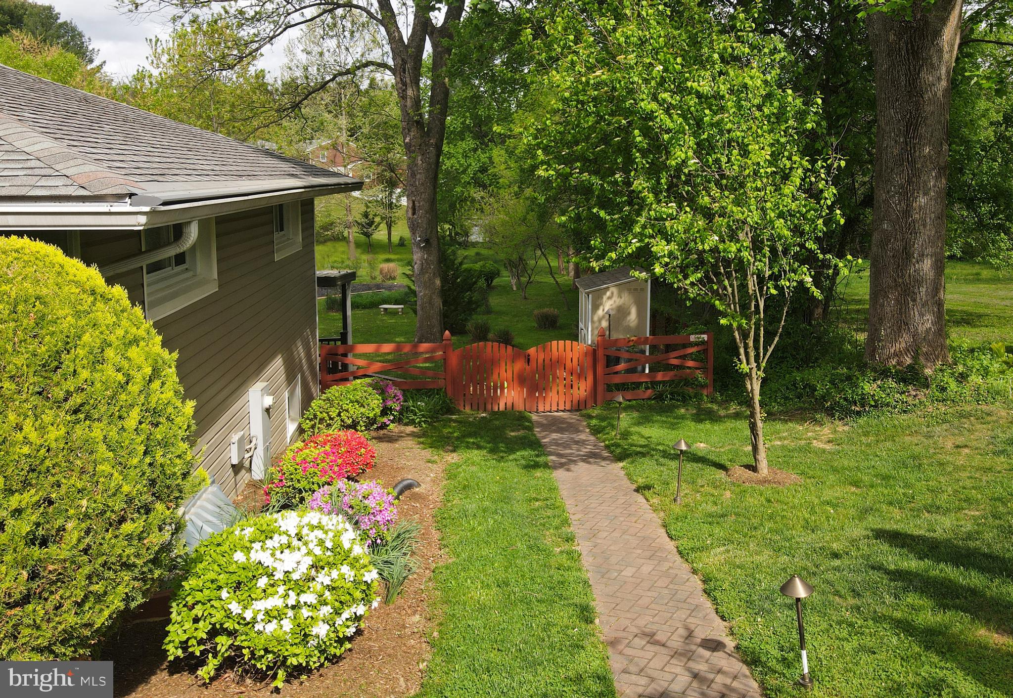 VALLEY VIEW - Residential