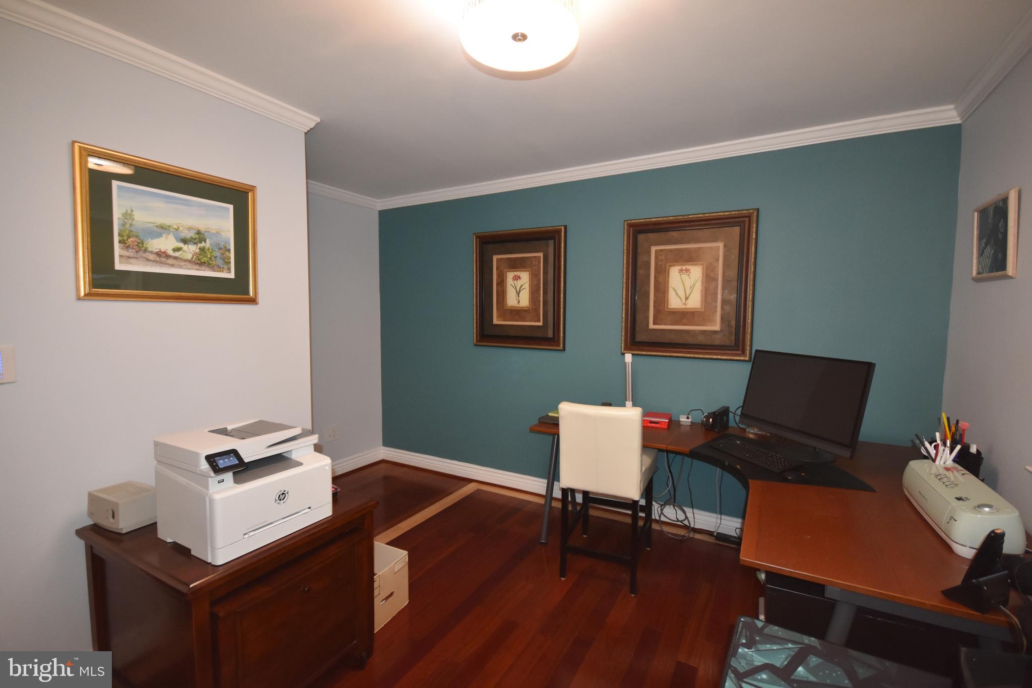 VALLEY VIEW - Residential