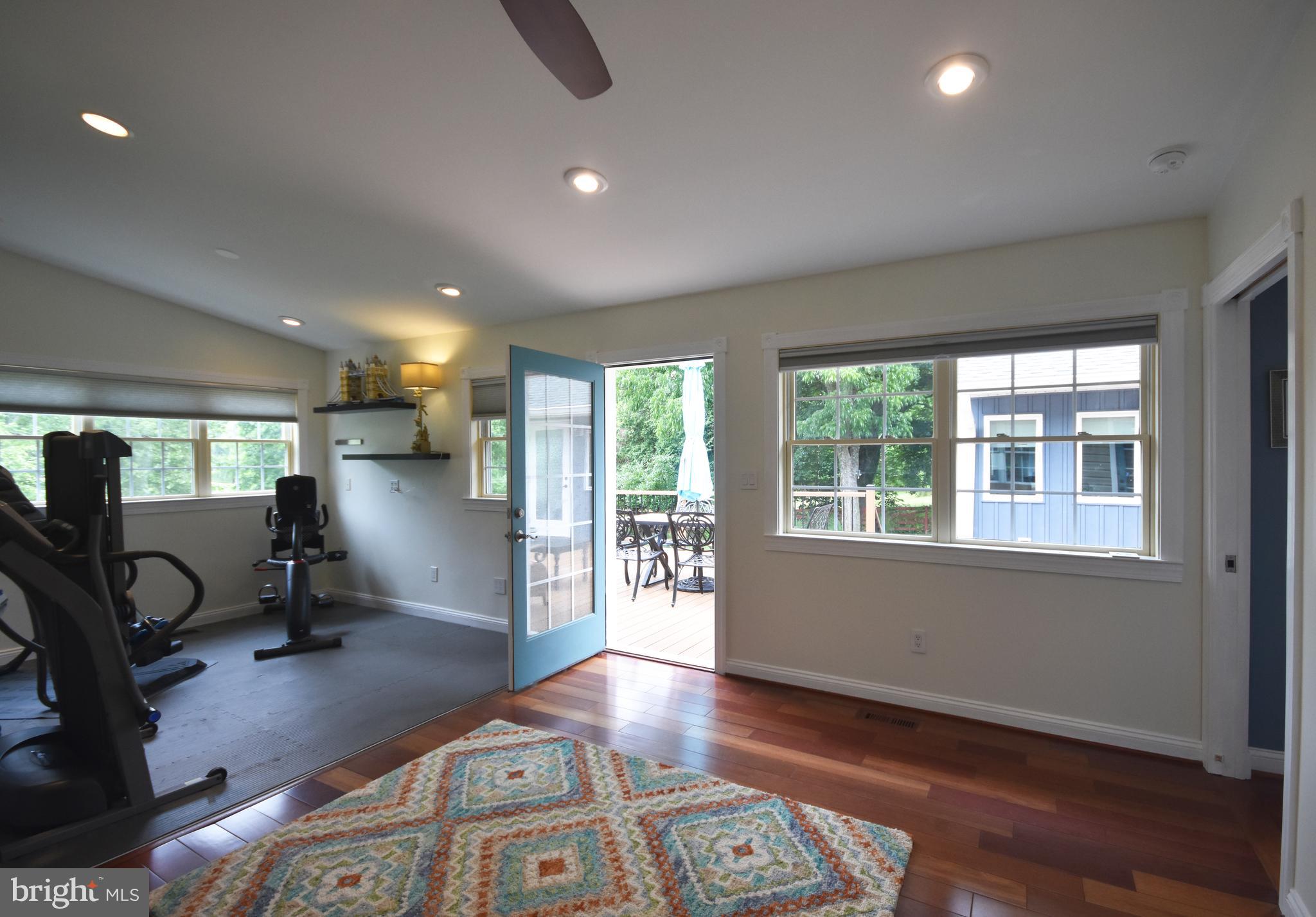 VALLEY VIEW - Residential