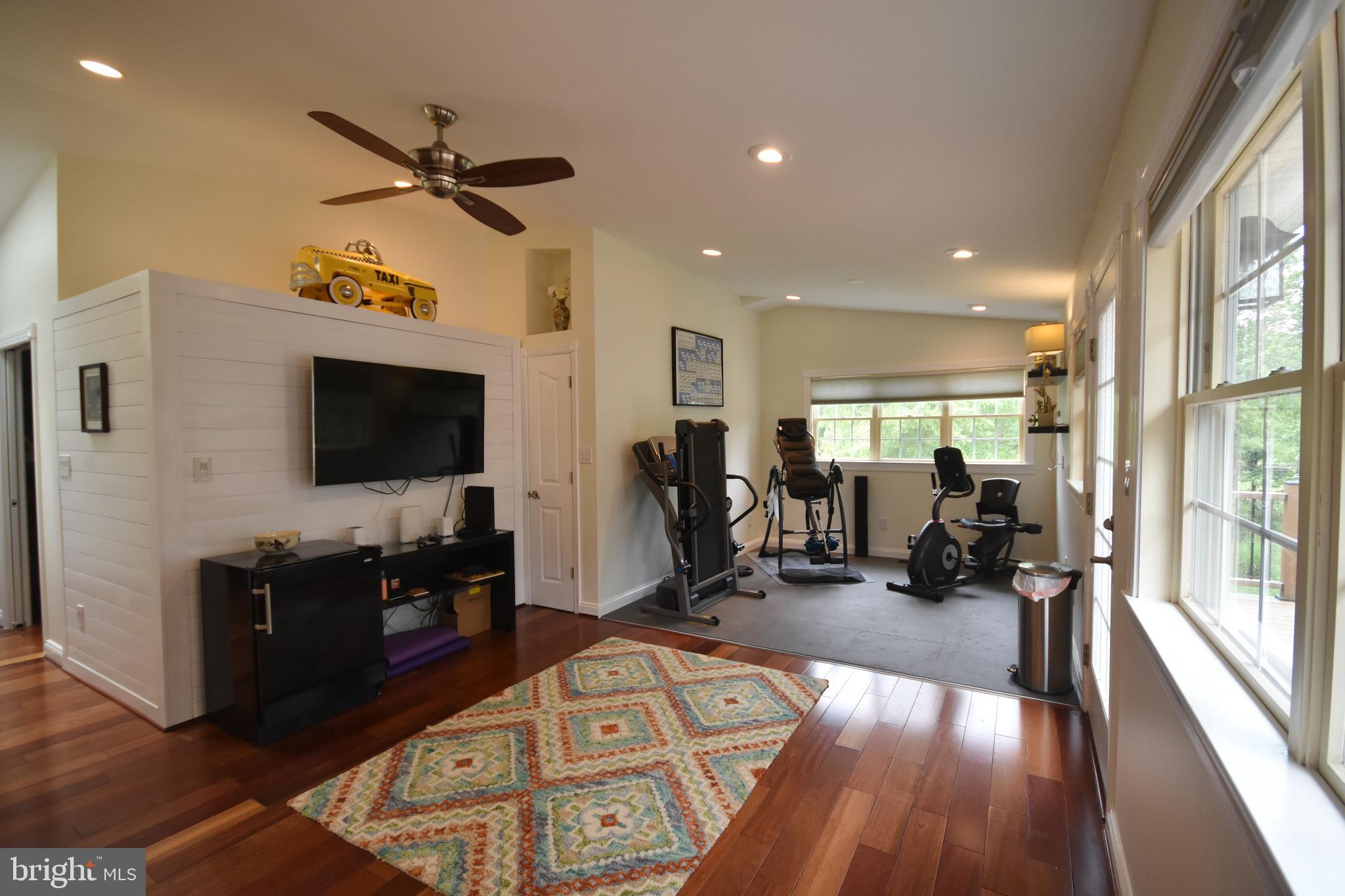 VALLEY VIEW - Residential