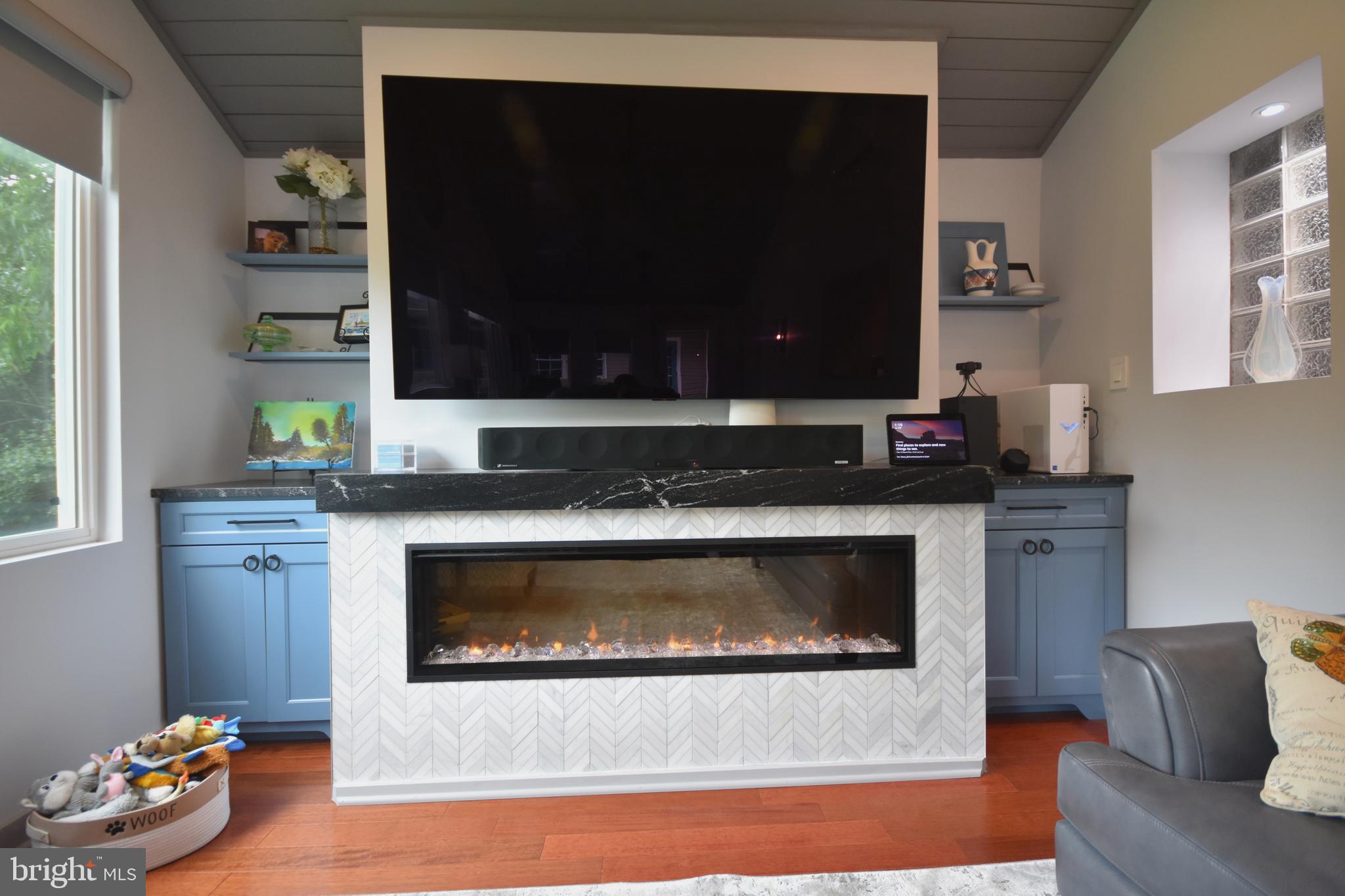 VALLEY VIEW - Residential