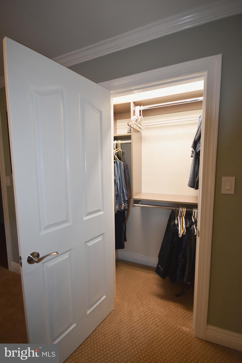 VALLEY VIEW - Residential