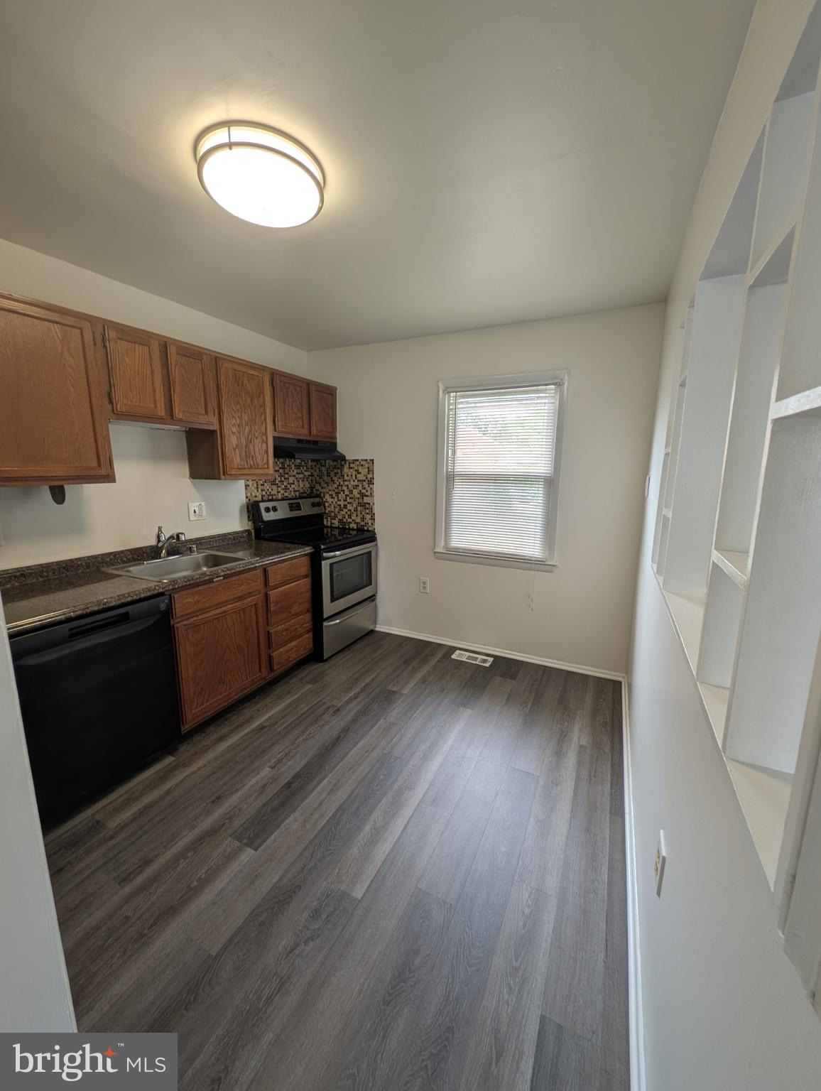 PROPHECY - Residential Lease