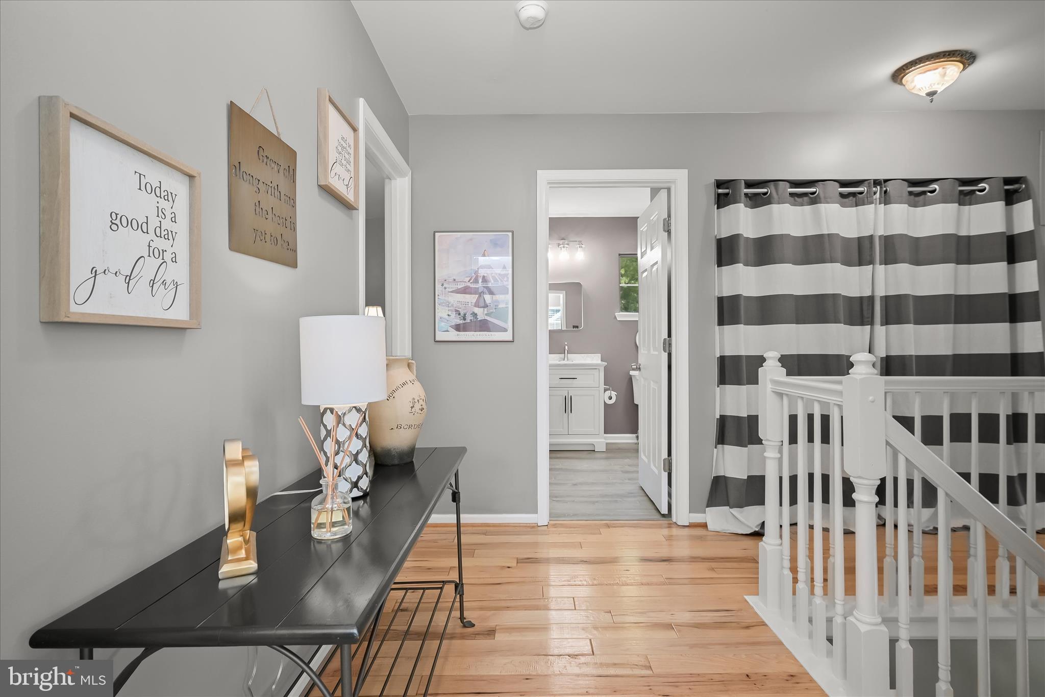 VILLAGE OF RIVER HILL - Residential