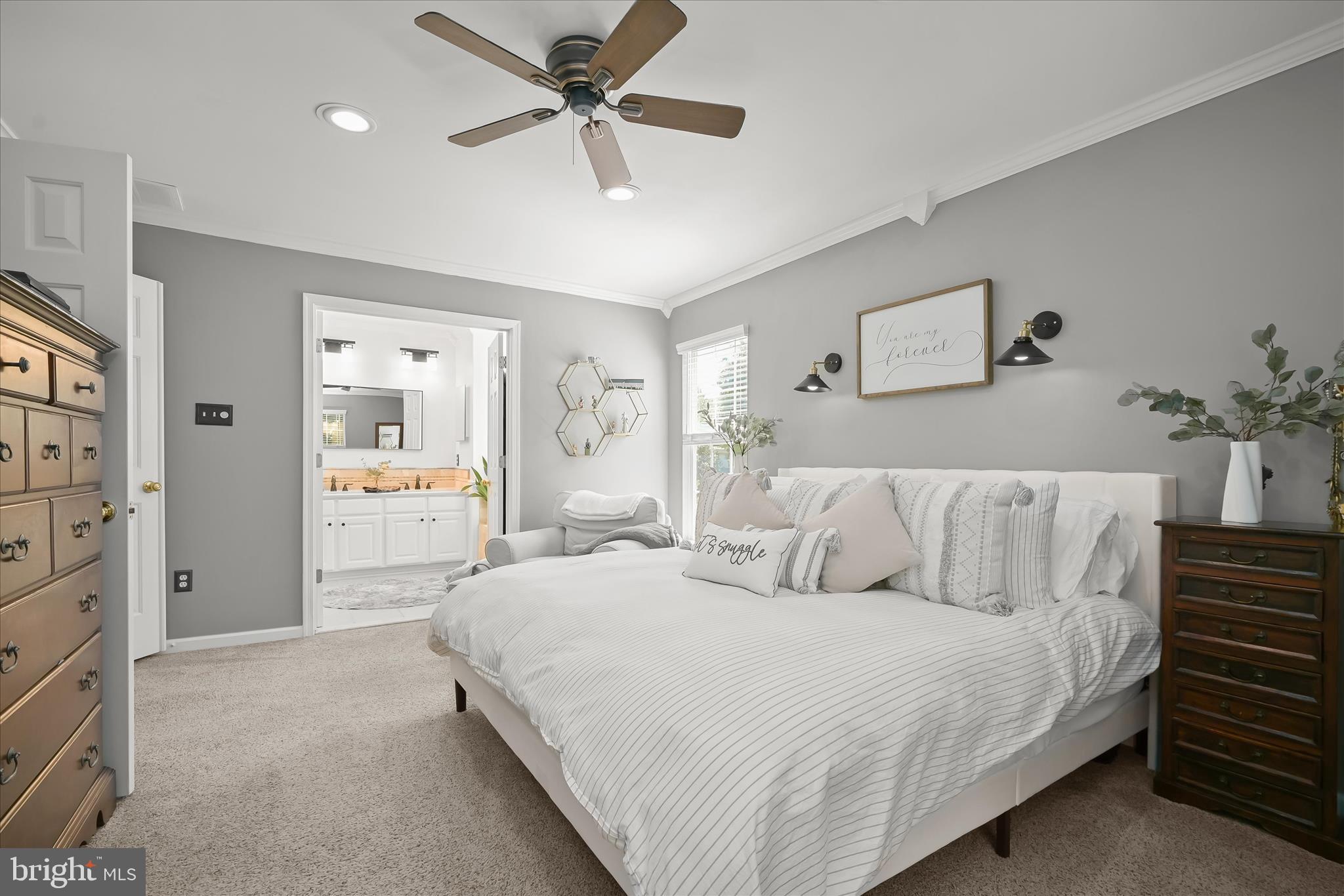 VILLAGE OF RIVER HILL - Residential