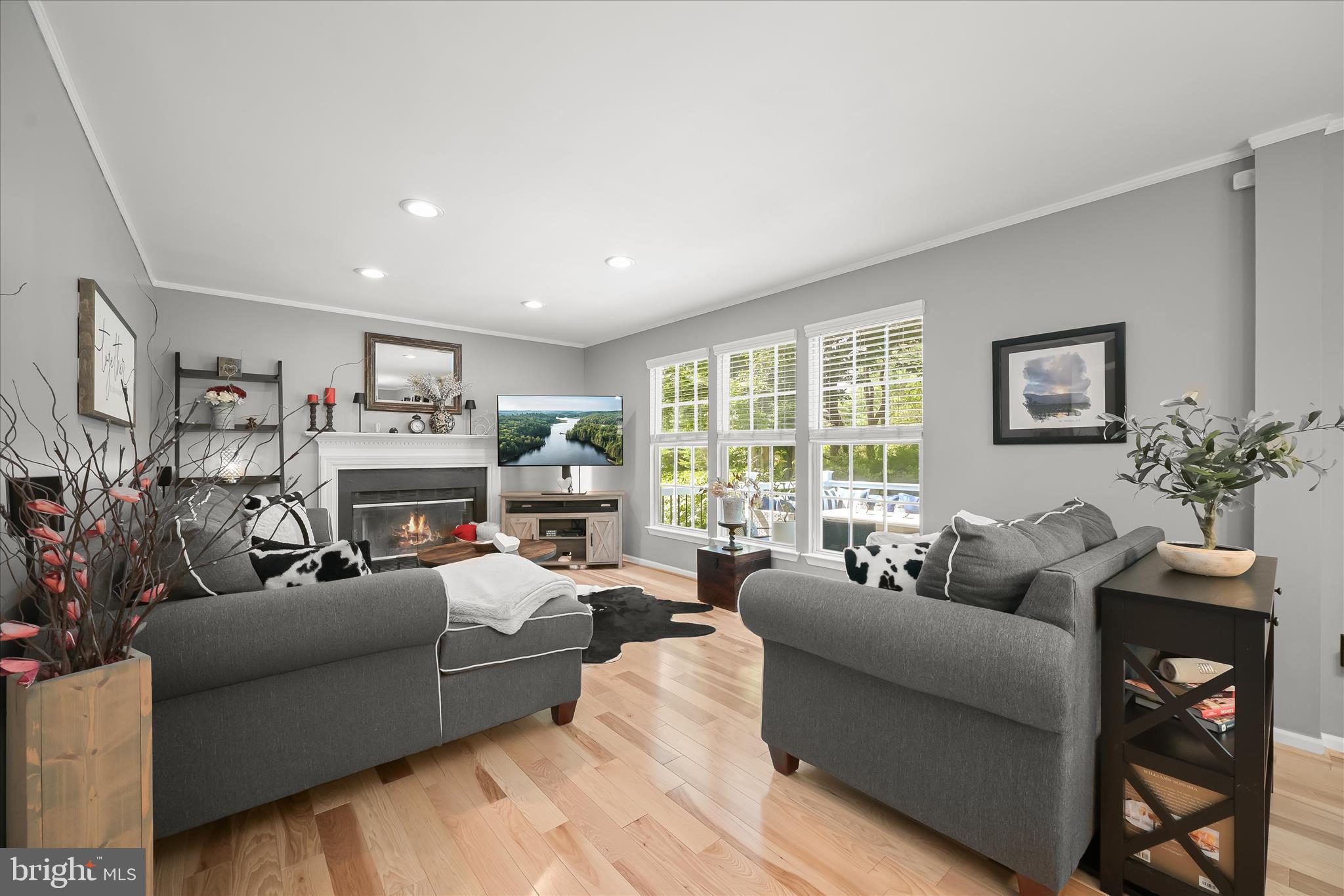 VILLAGE OF RIVER HILL - Residential