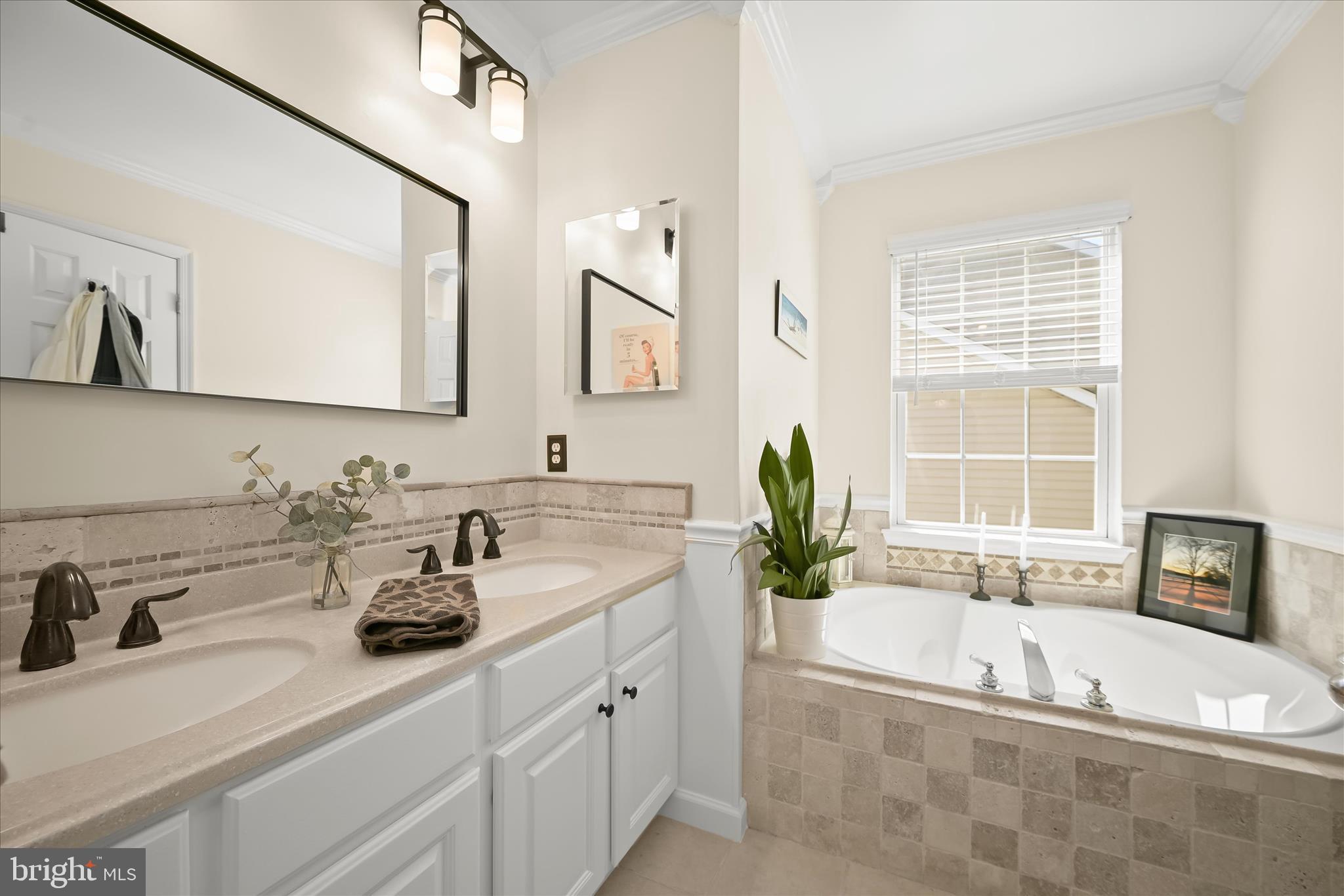VILLAGE OF RIVER HILL - Residential