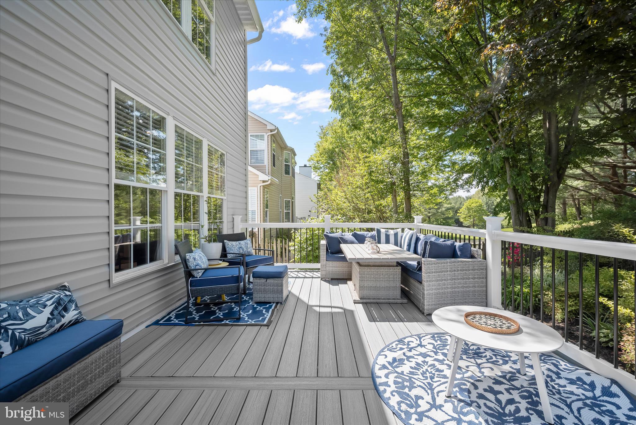 VILLAGE OF RIVER HILL - Residential