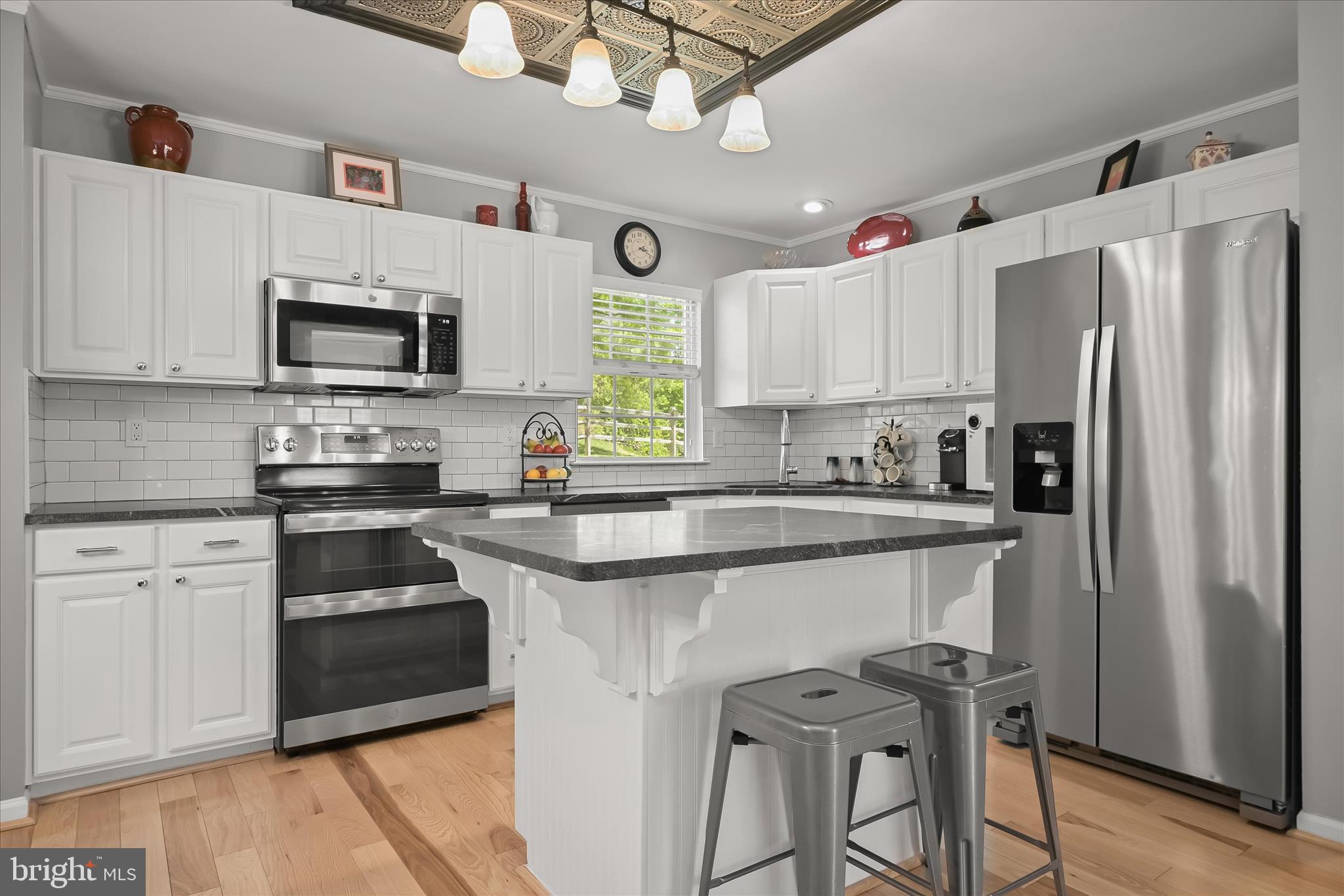 VILLAGE OF RIVER HILL - Residential
