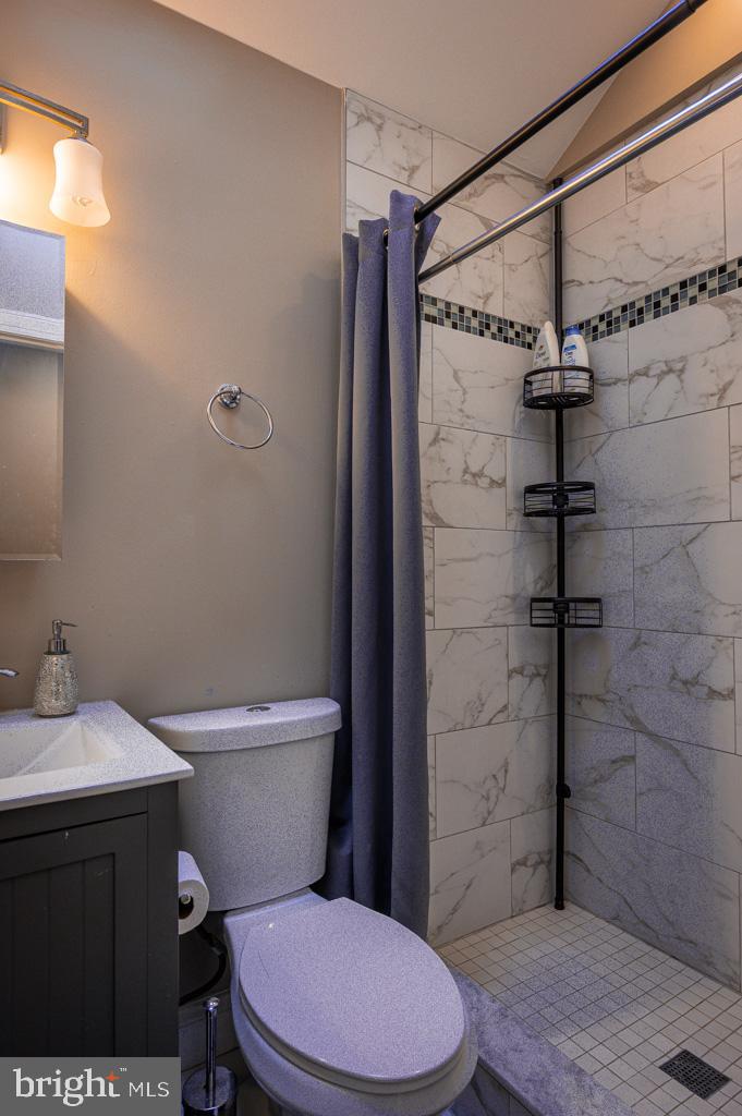 DEANWOOD - Residential Lease