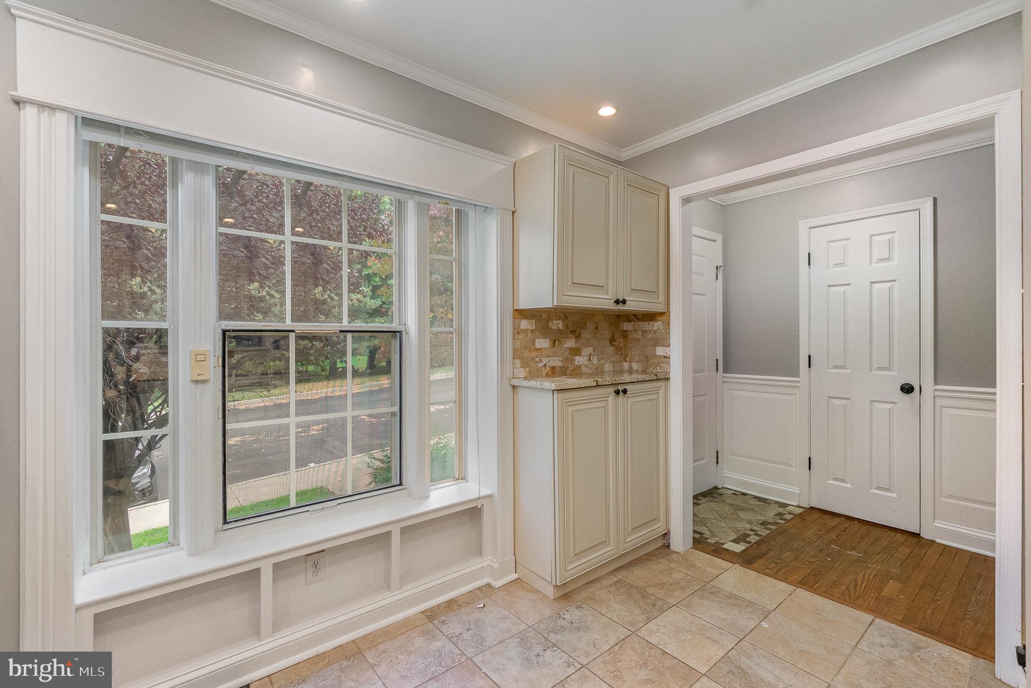 COUNTRY WALK - Residential