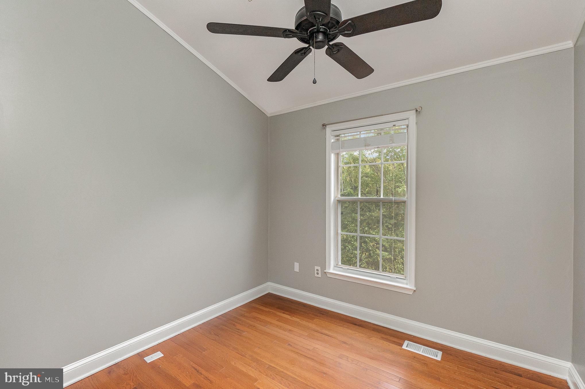 COUNTRY WALK - Residential