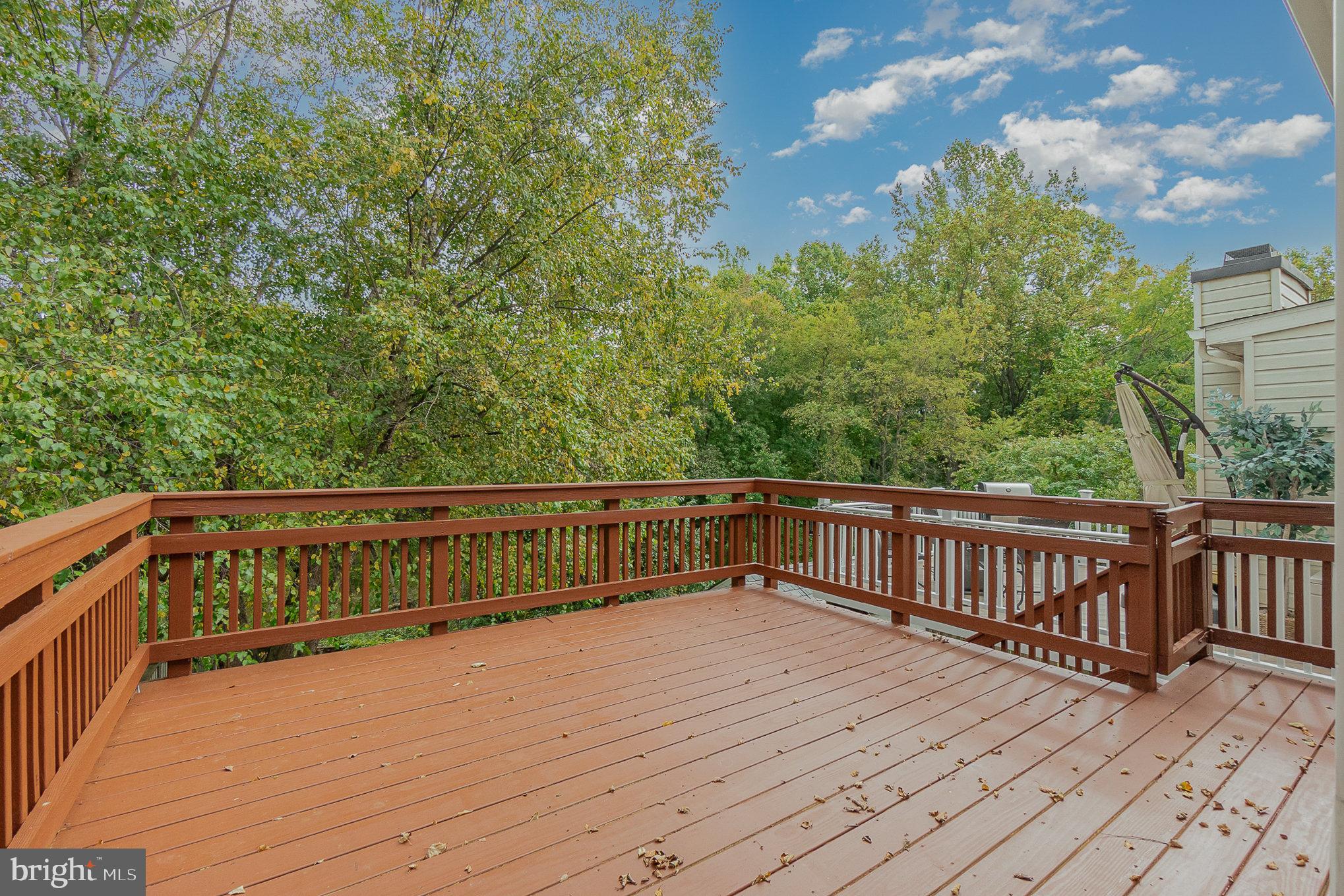 COUNTRY WALK - Residential