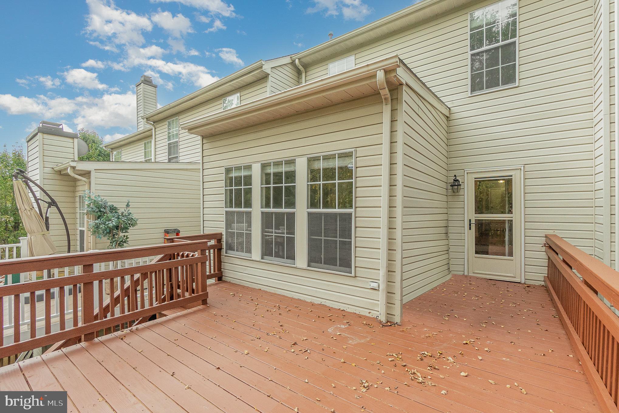 COUNTRY WALK - Residential