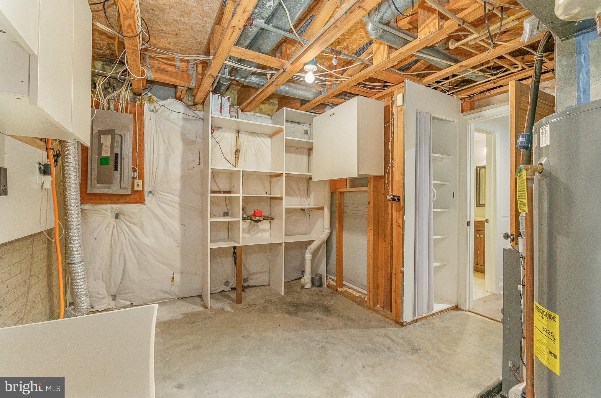 COUNTRY WALK - Residential