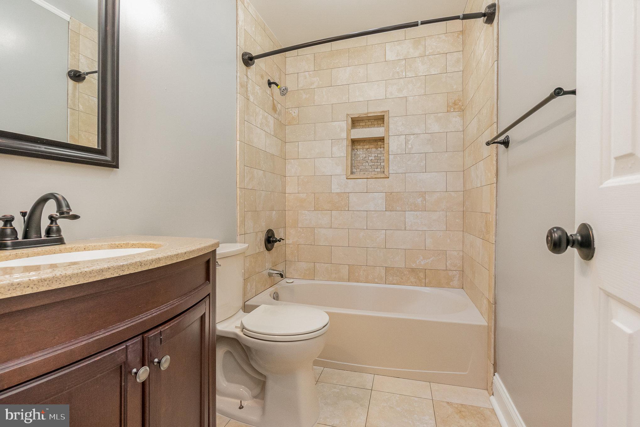 COUNTRY WALK - Residential