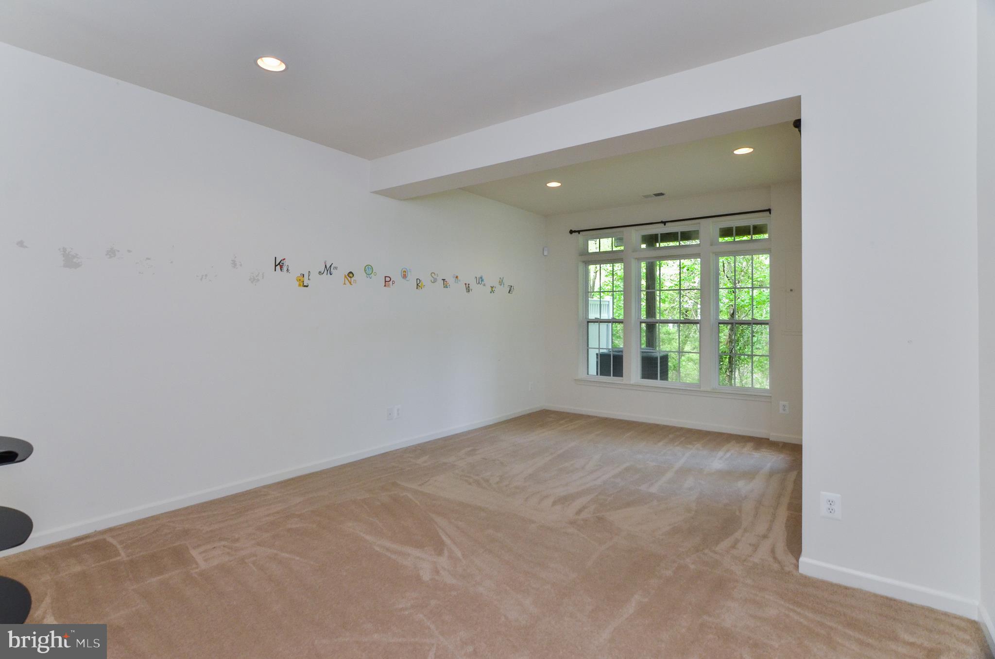 MONROE POINT - Residential