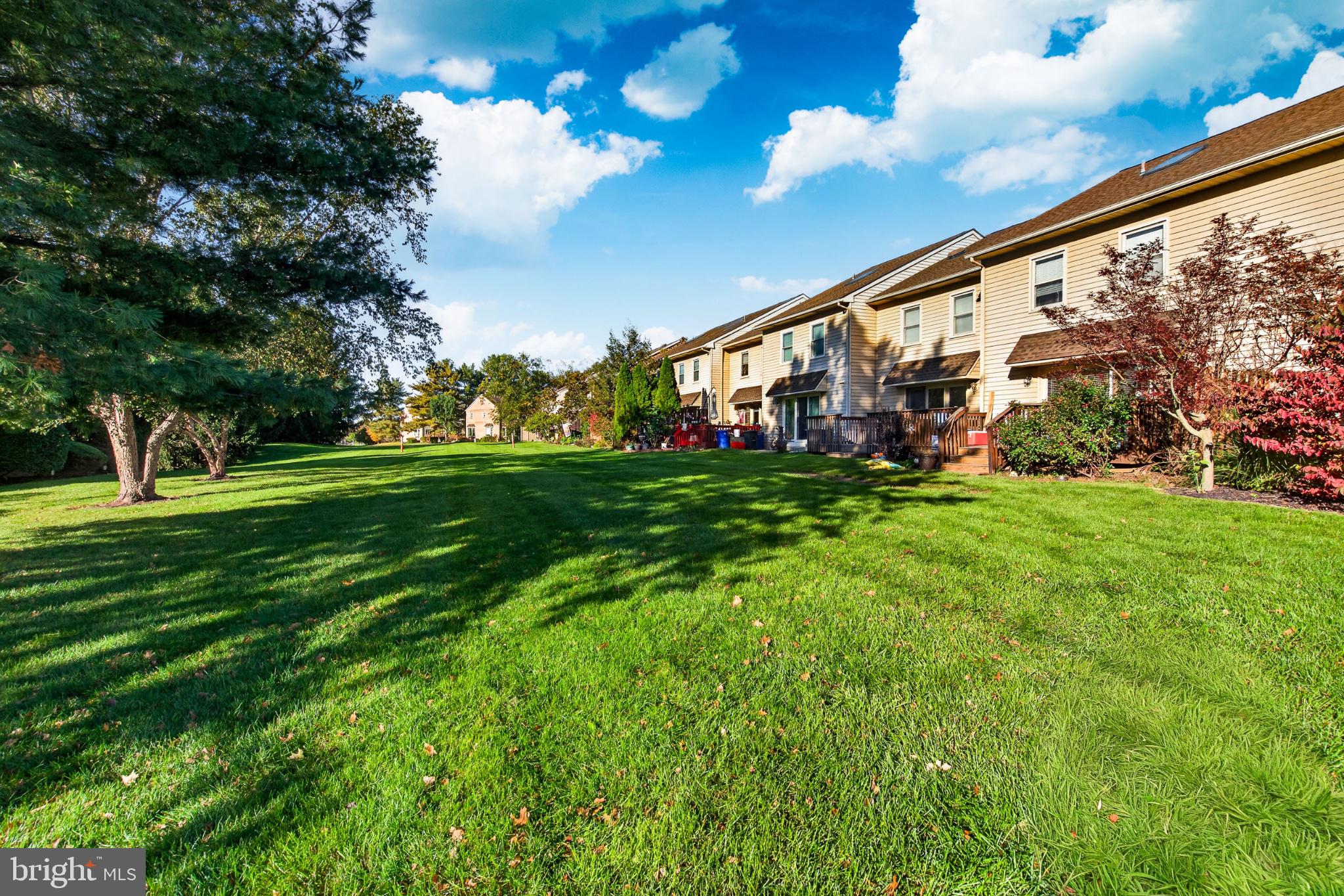 4039 LANTERN LANE