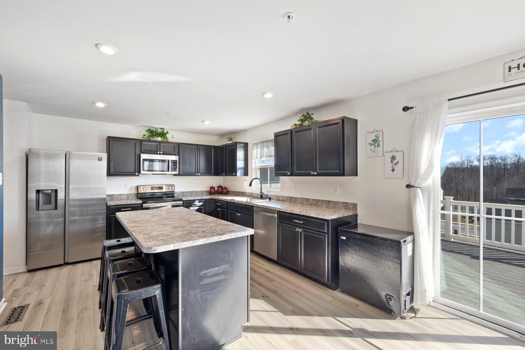 WILLOW WOODS - Residential Lease