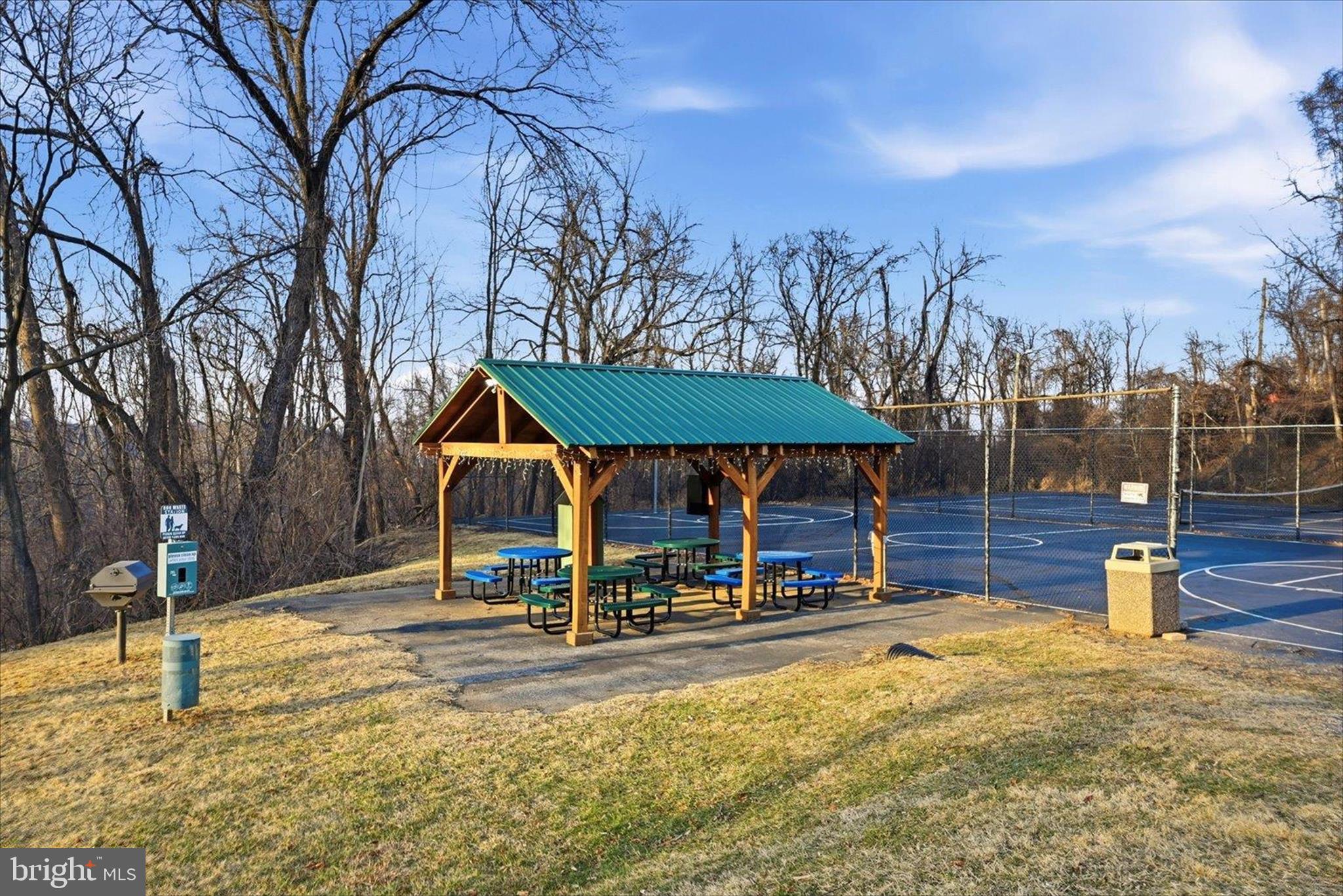 APPLE MT LAKE - Residential