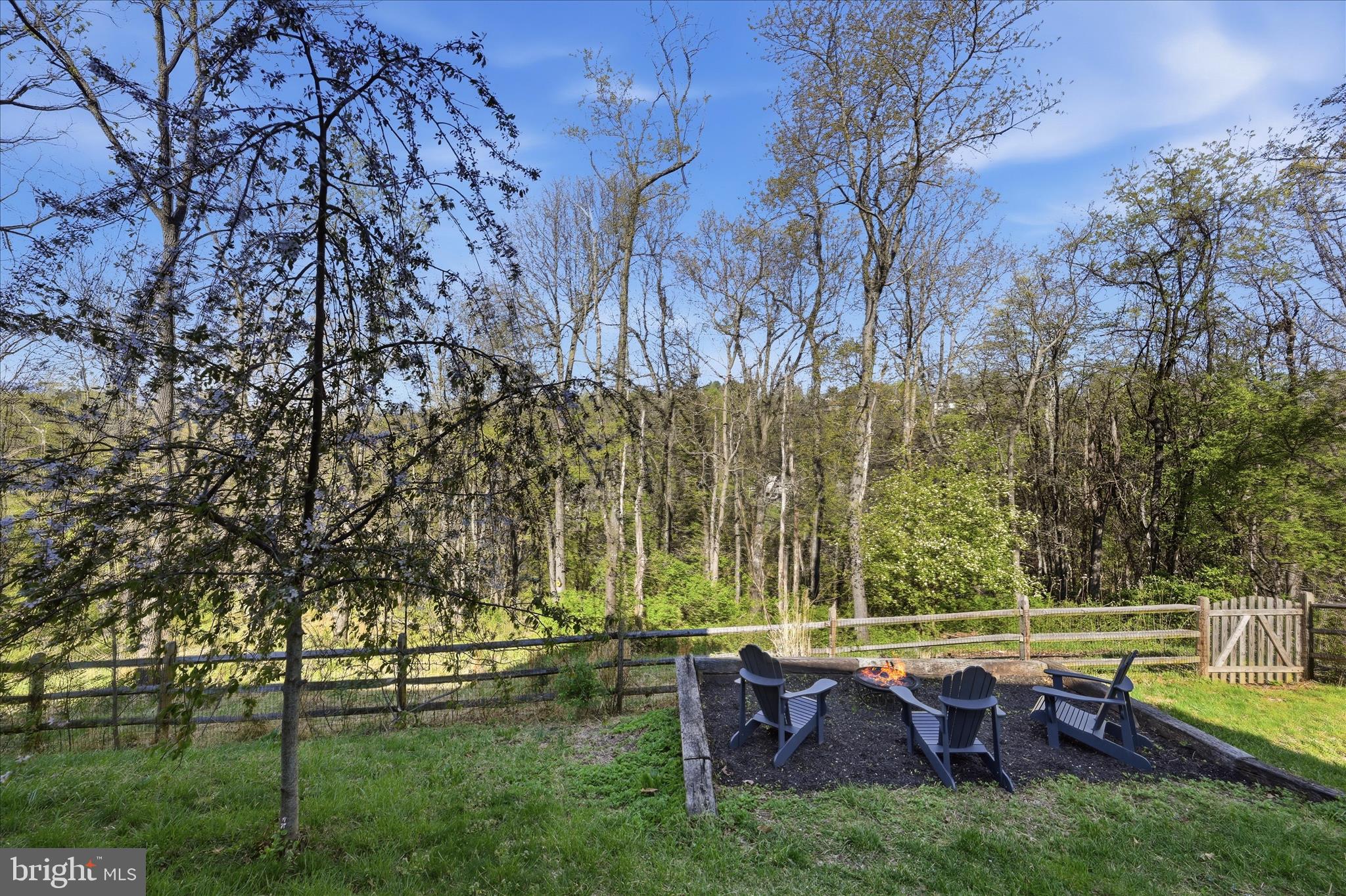 APPLE MT LAKE - Residential