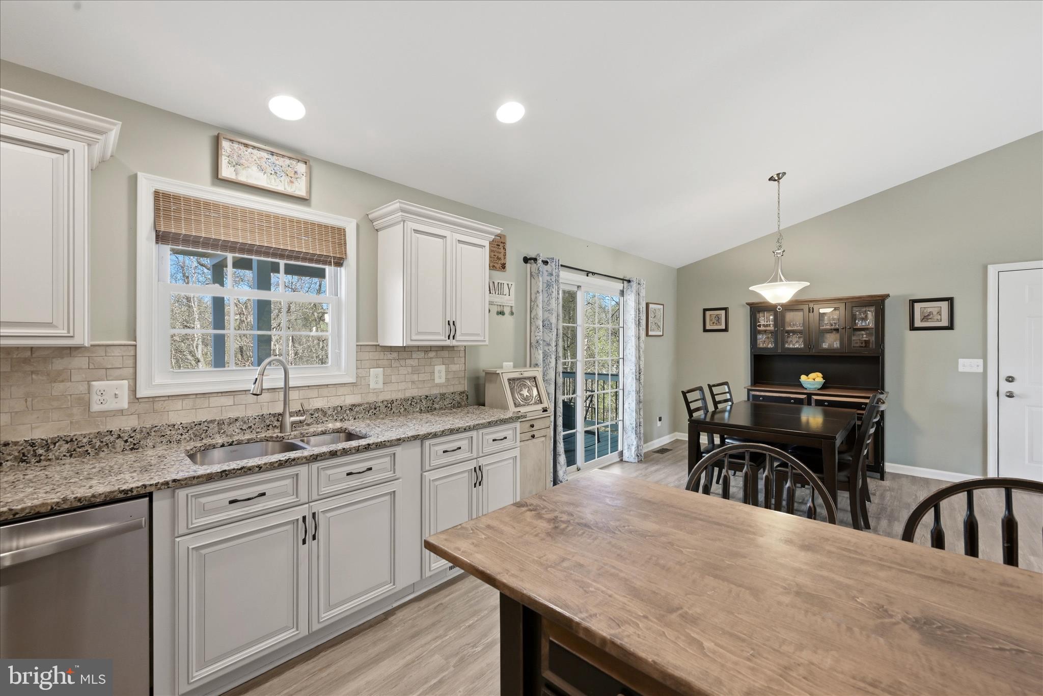 APPLE MT LAKE - Residential