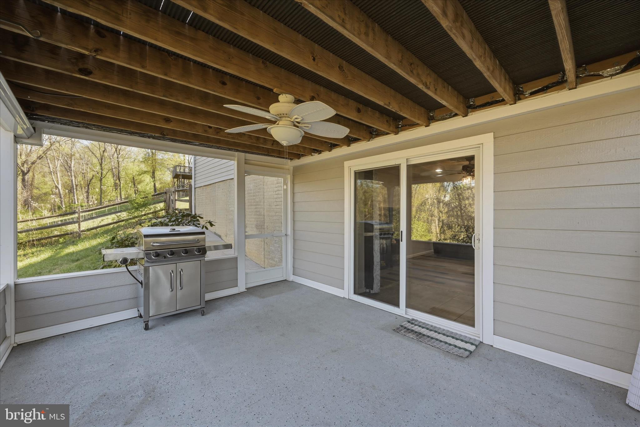 APPLE MT LAKE - Residential