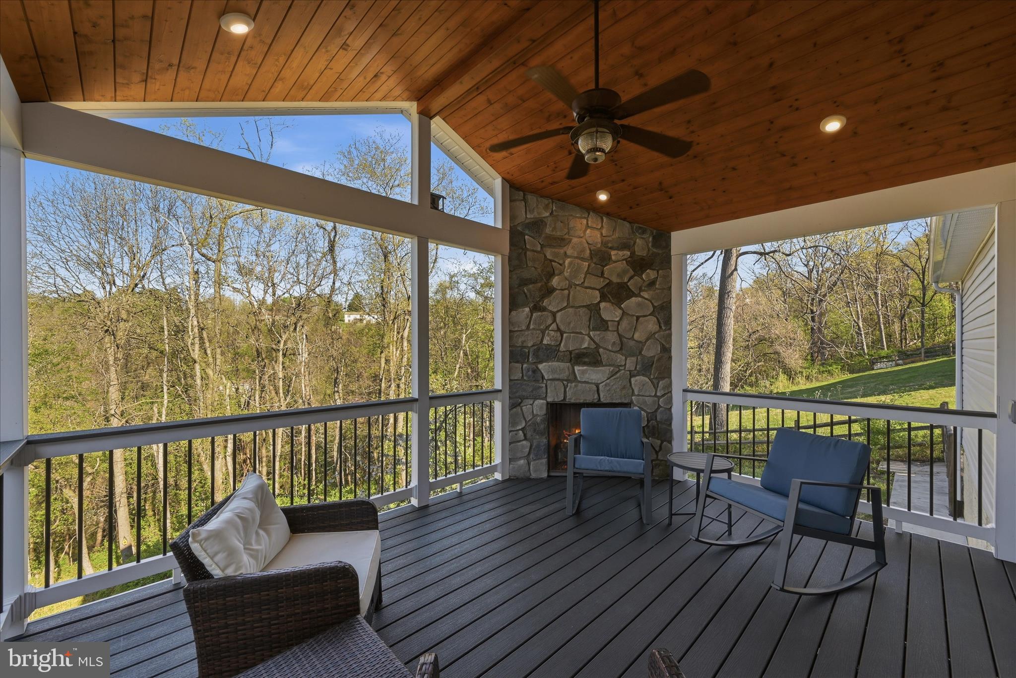 APPLE MT LAKE - Residential