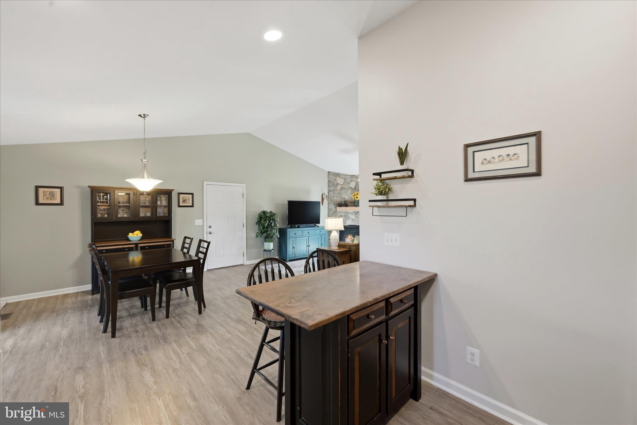 APPLE MT LAKE - Residential