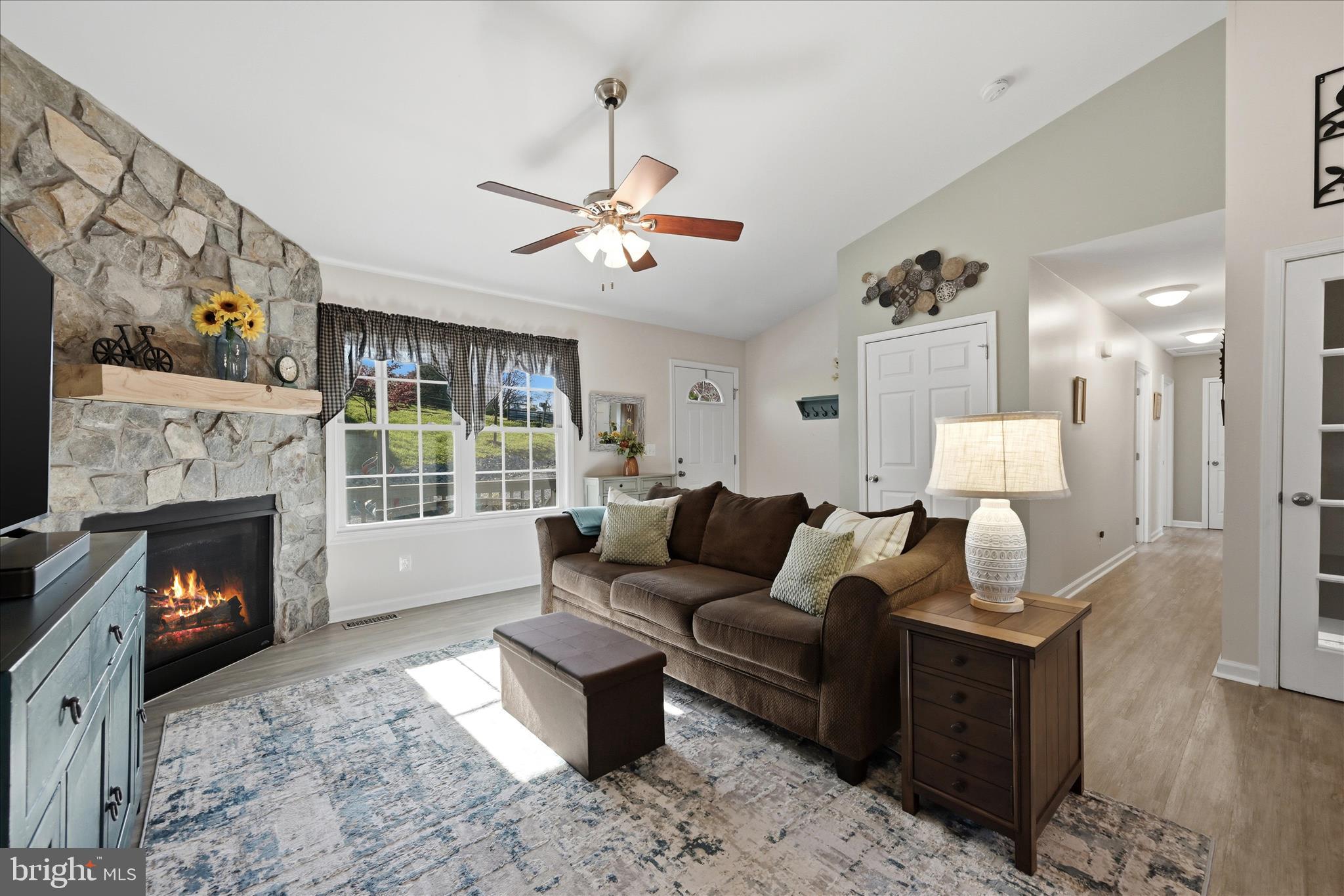 APPLE MT LAKE - Residential