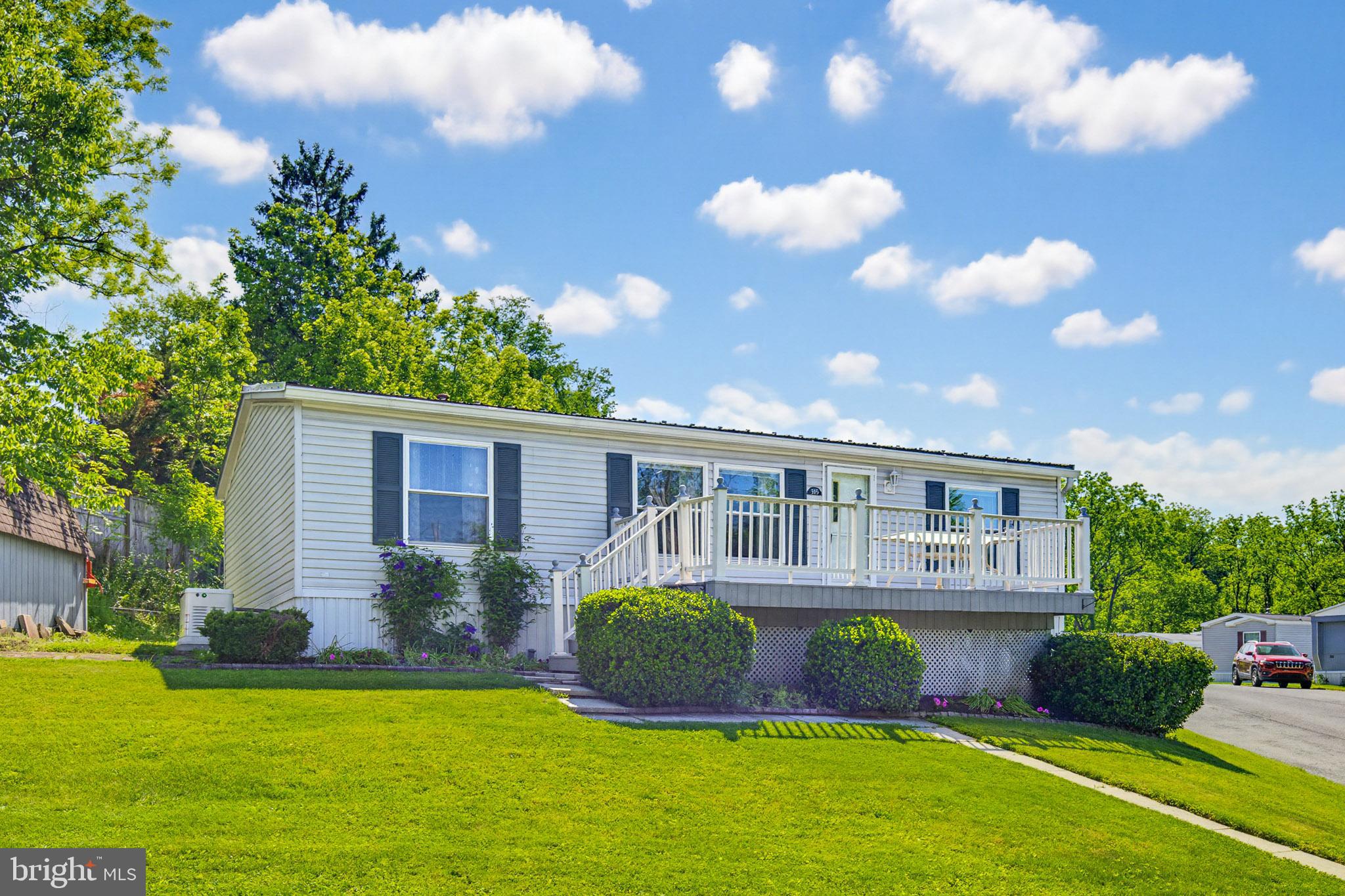 CINDY'S MOBILE HOME PARK - Residential