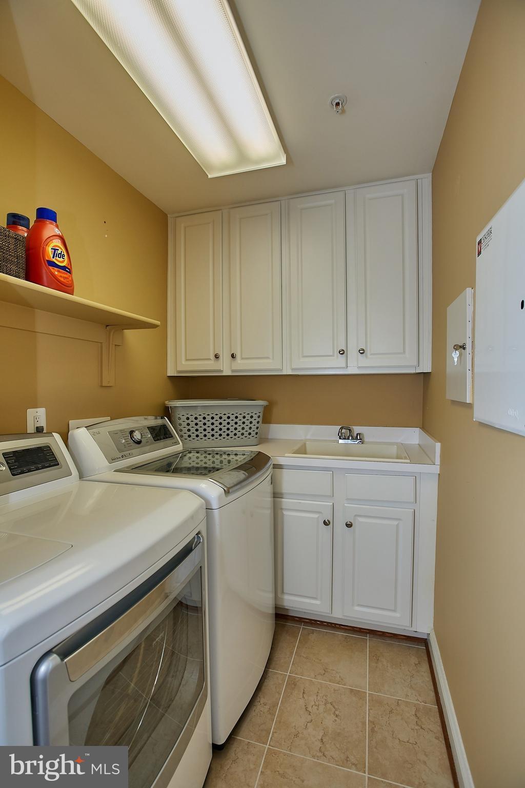 MCLEAN COVE - Residential Lease