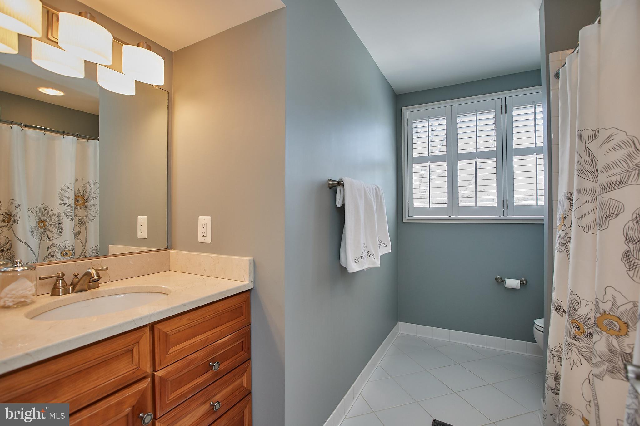 MCLEAN COVE - Residential Lease