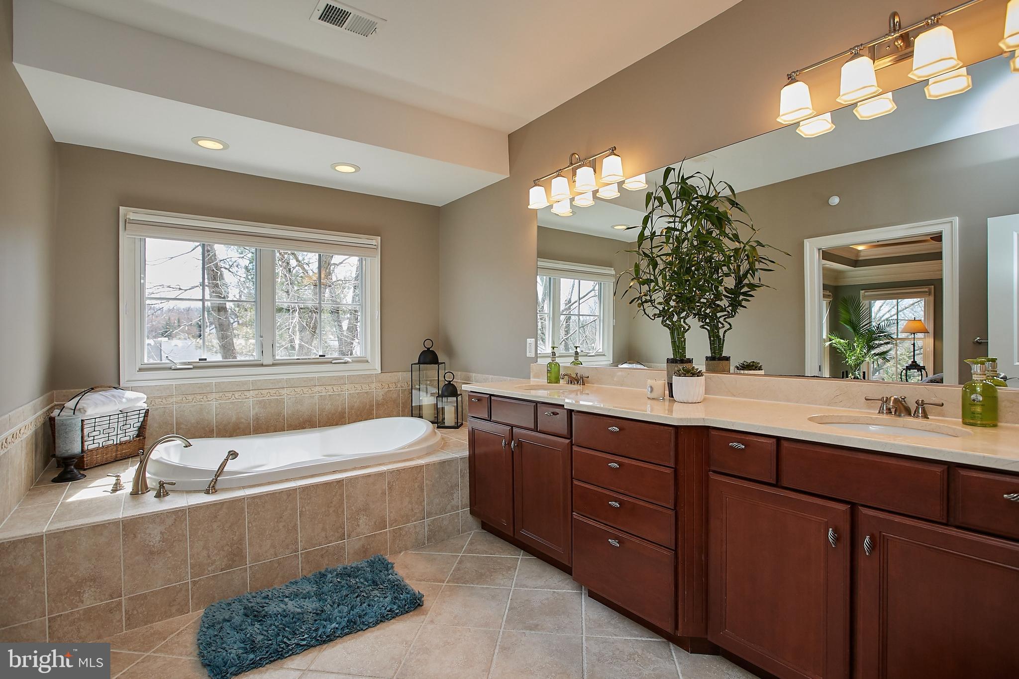 MCLEAN COVE - Residential Lease